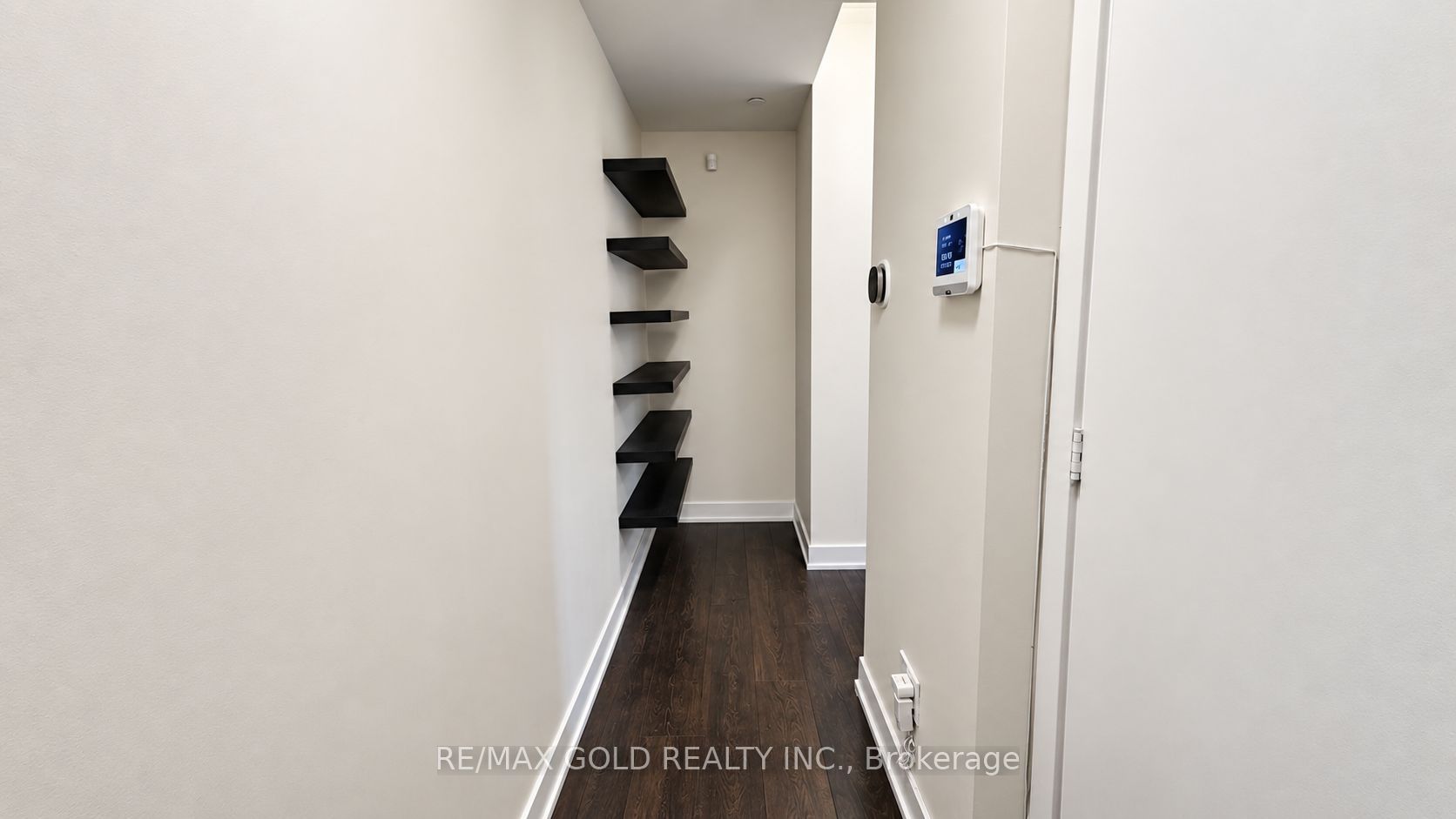 180 Veterans Drive 208 Property Photo 21