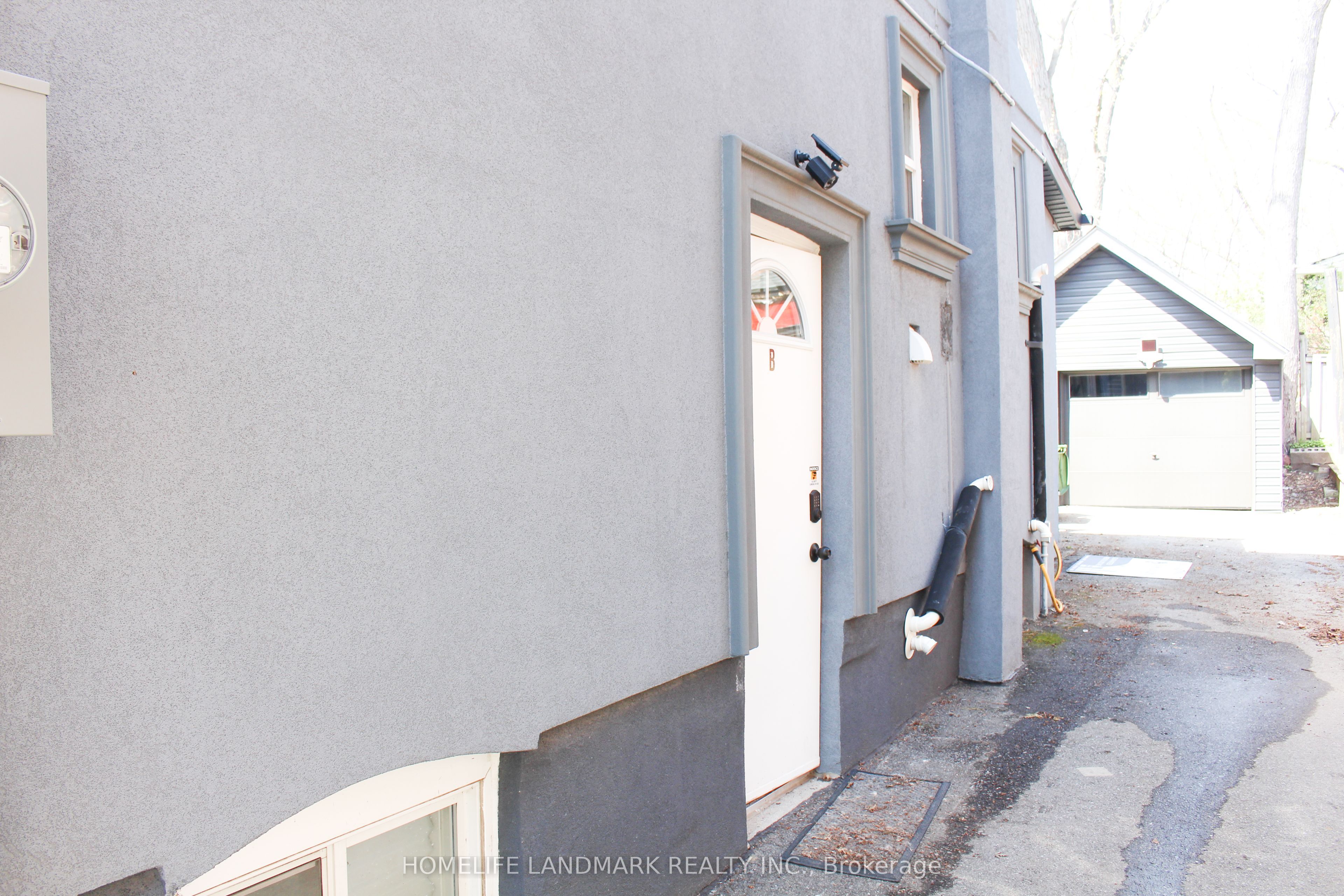38 Glenvalley Drive Property Photo 2