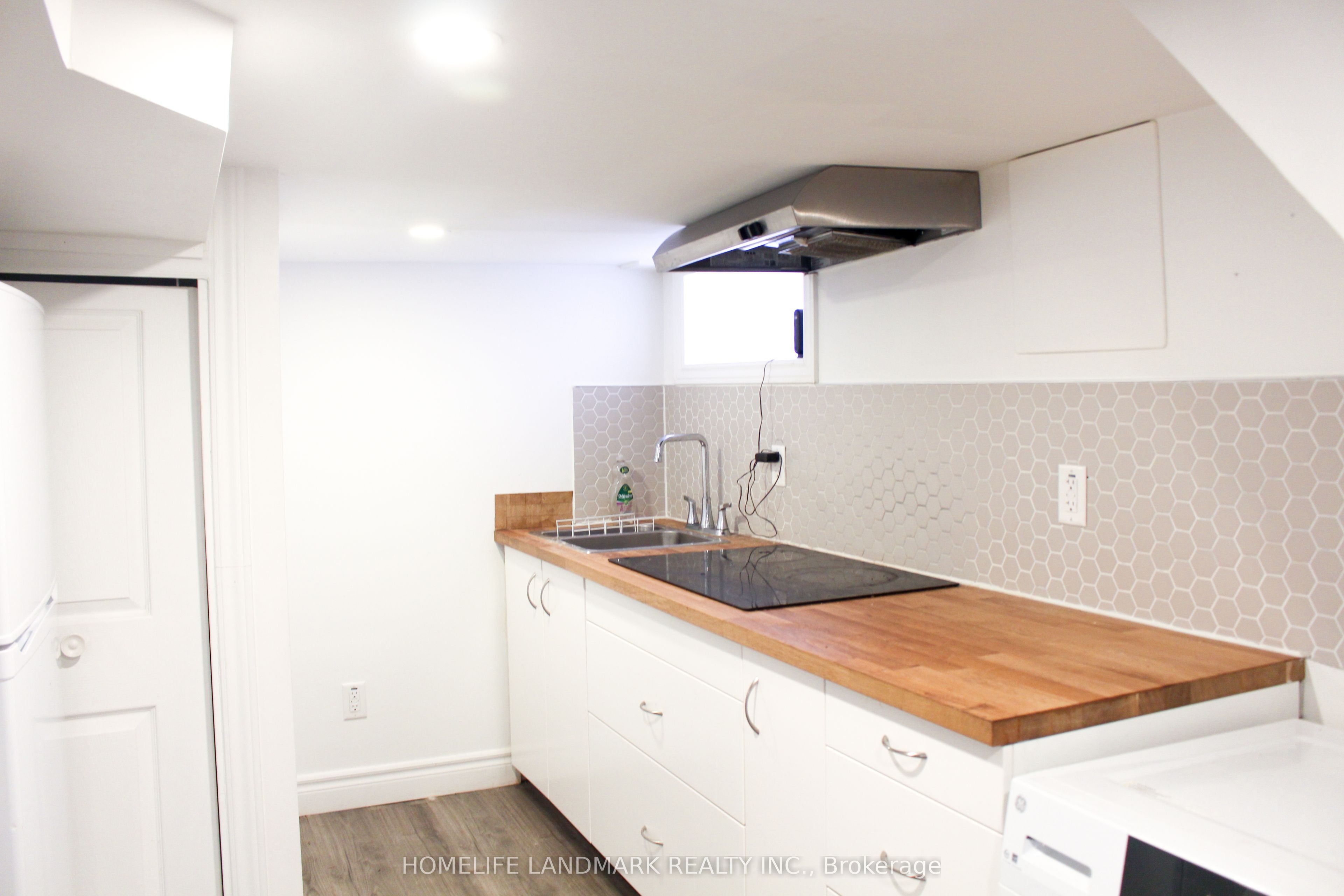 38 Glenvalley Drive Property Photo 5