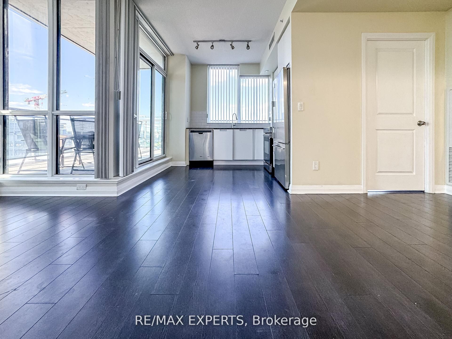 55 Eglinton Avenue W 504 Property Photo 19