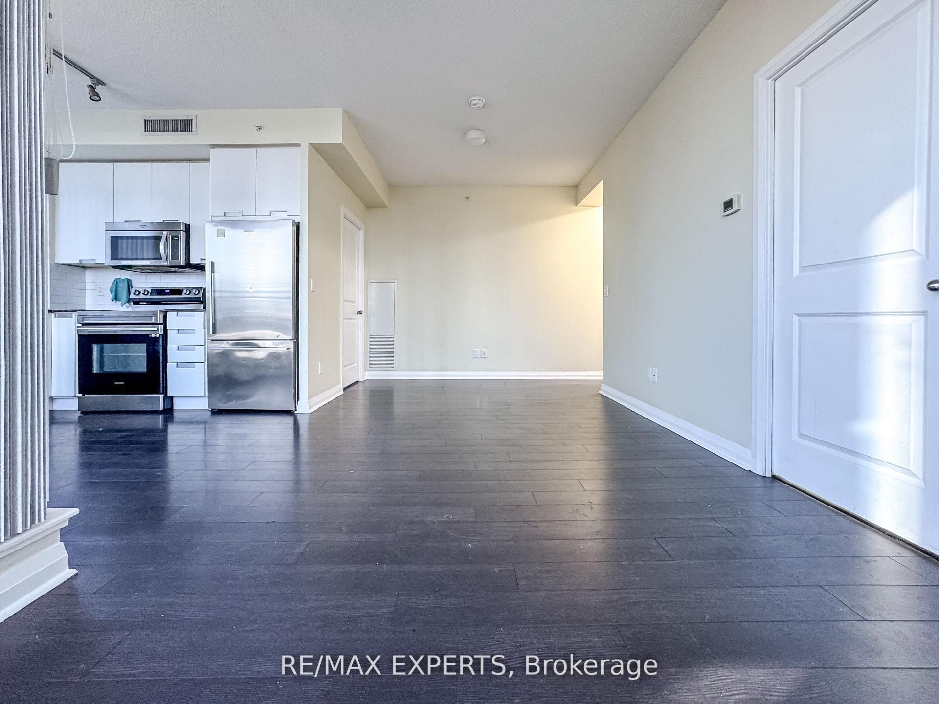 55 Eglinton Avenue W 504 Property Photo 20