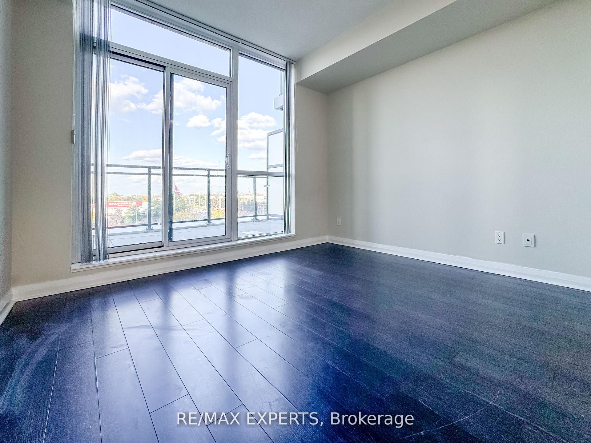 55 Eglinton Avenue W 504 Property Photo 24