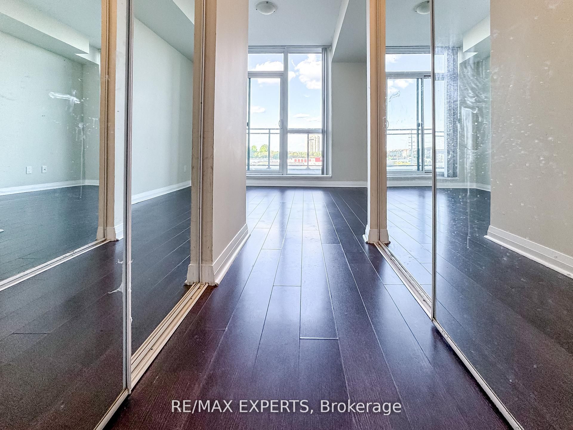 55 Eglinton Avenue W 504 Property Photo 28