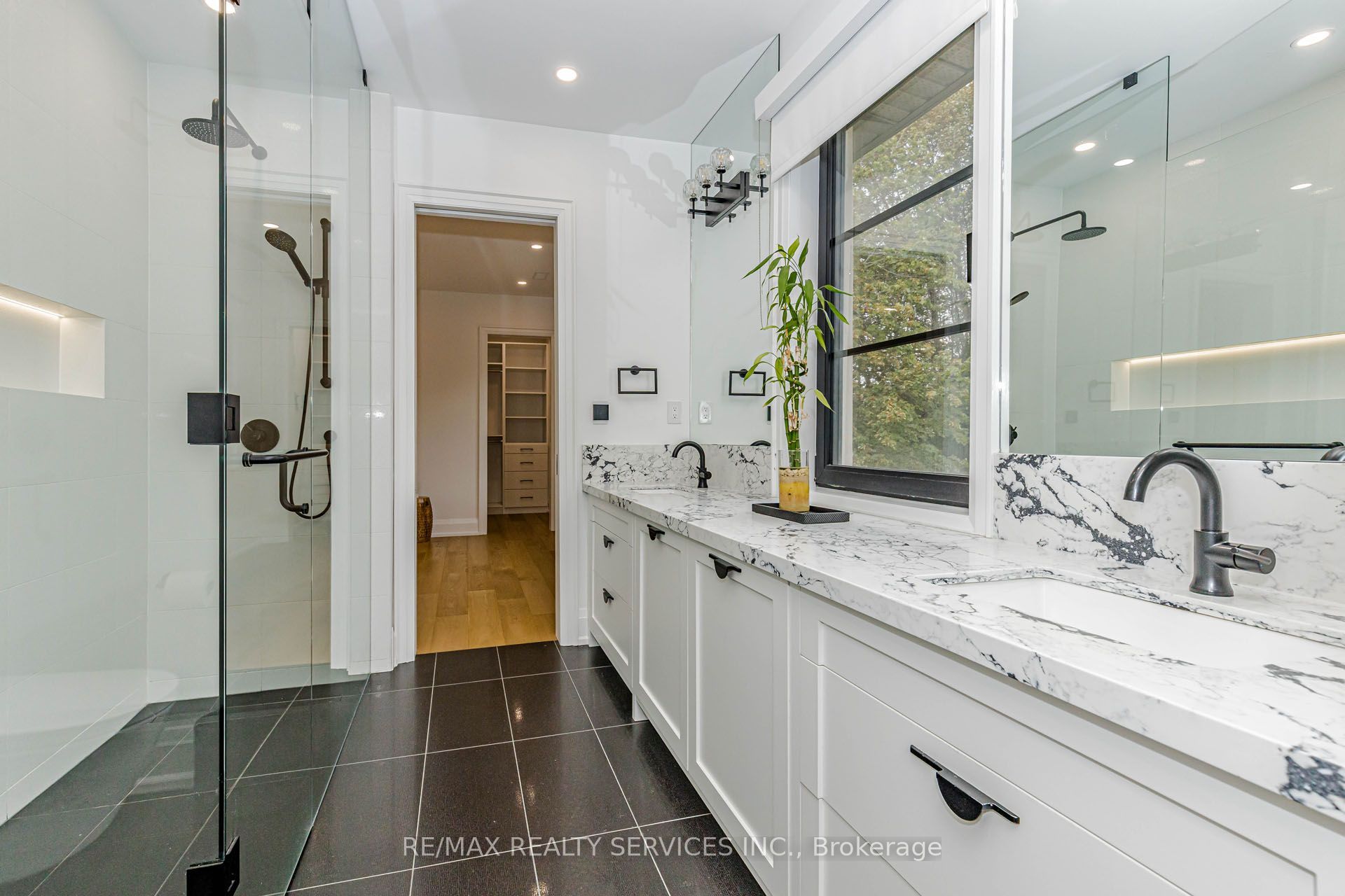 94 Vista Boulevard Property Photo 33