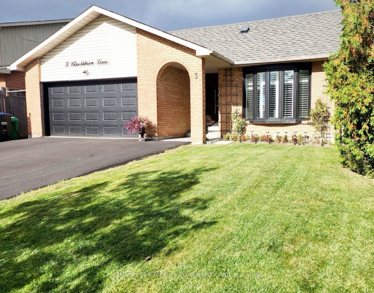 3 Blackthorn Lane E Property Photo 1
