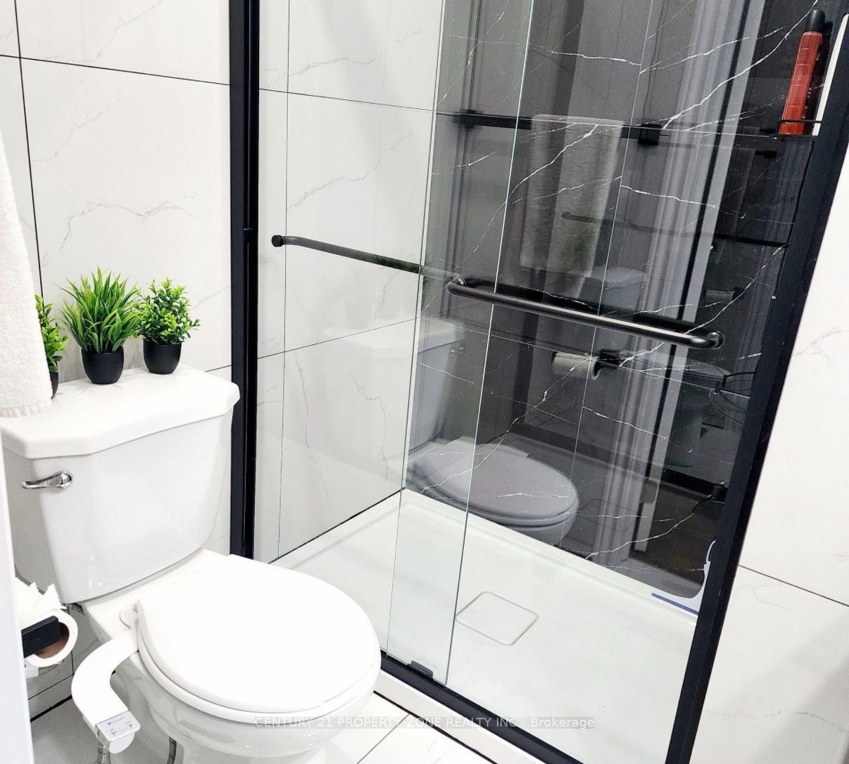 3 Blackthorn Lane E Property Photo 14