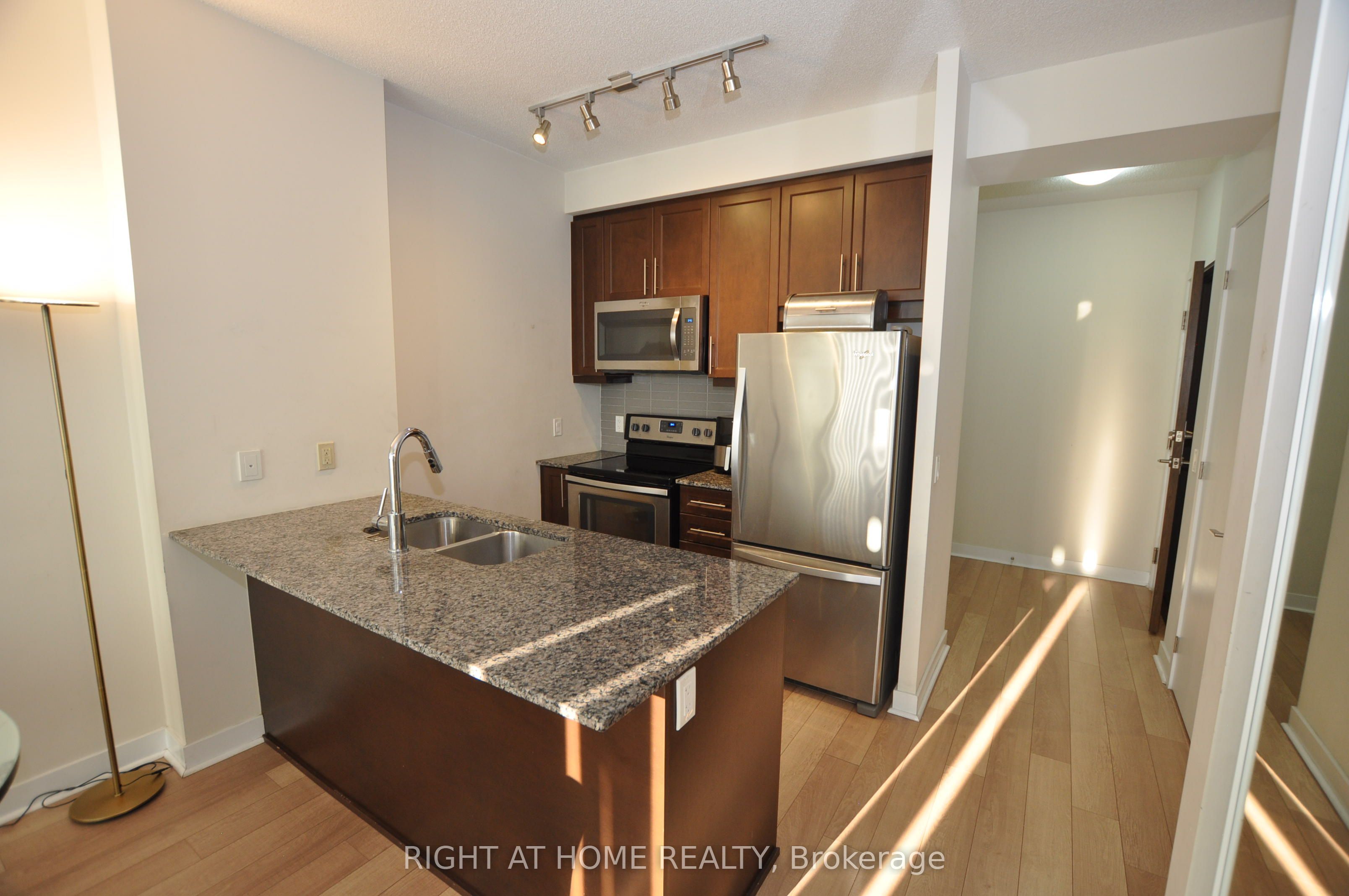 3975 Grand Park Drive 1705 Property Photo 5