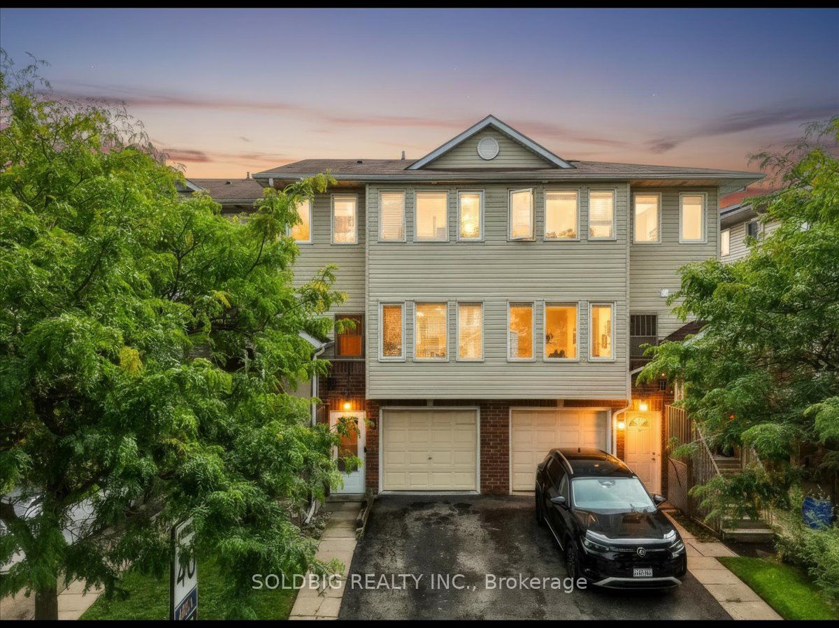 78 Stewart MacLaren Road 78 Property Photo 1