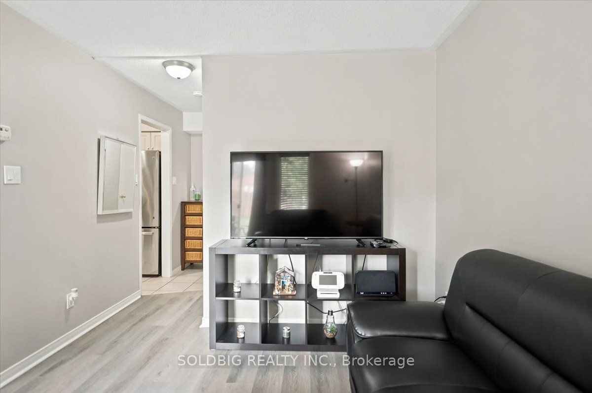 78 Stewart Maclaren Road 78 Property Photo 6