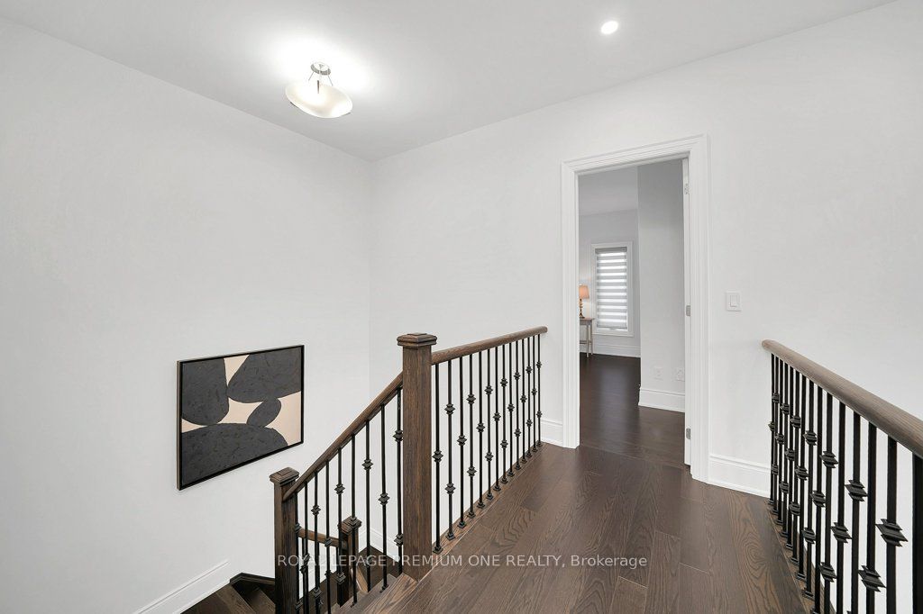 79 Amos Drive Property Photo 23