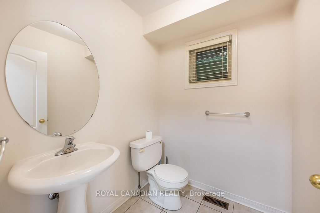 22 Bay Breeze Drive Property Photo 9