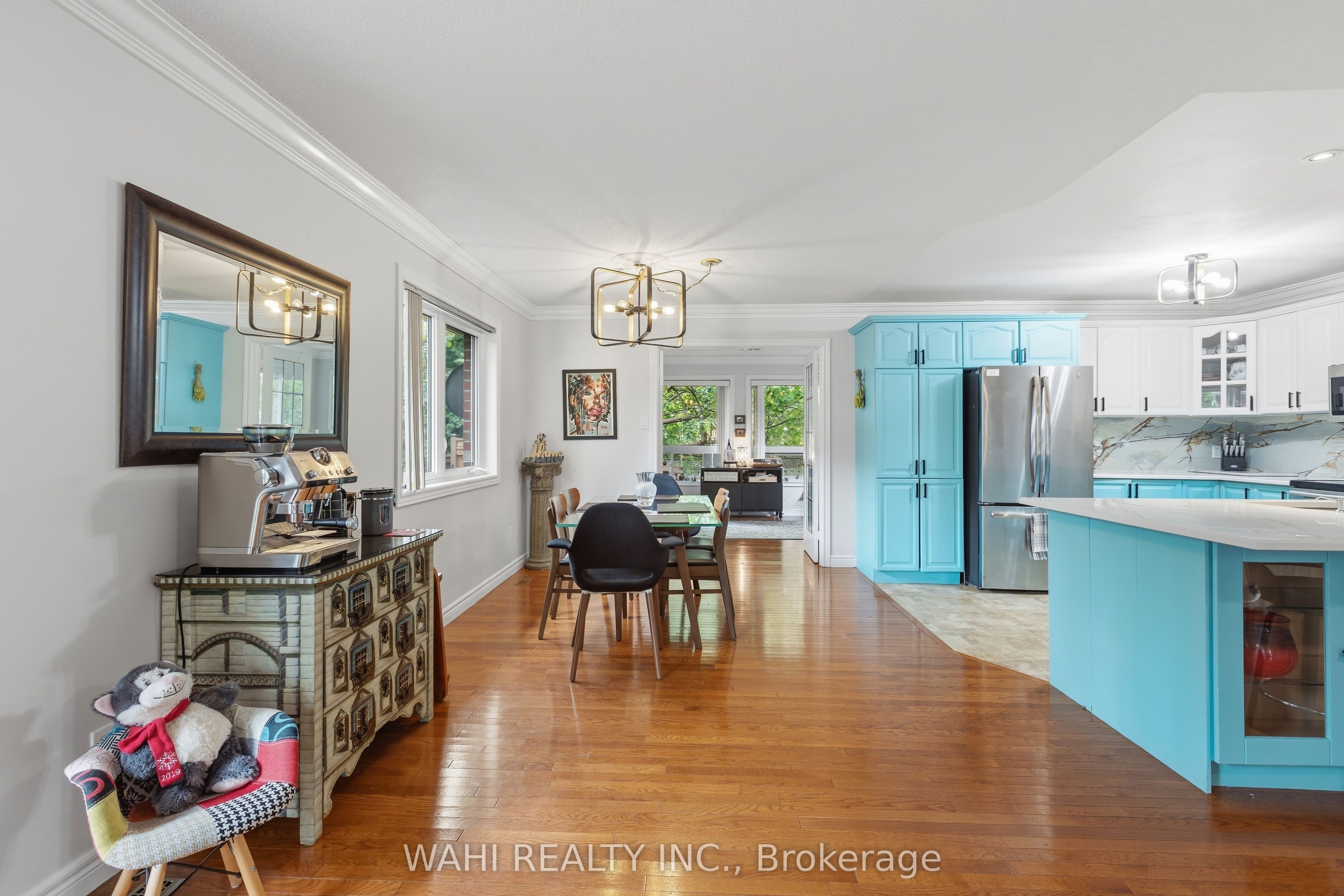 982 Glen View Avenue Property Photo 6
