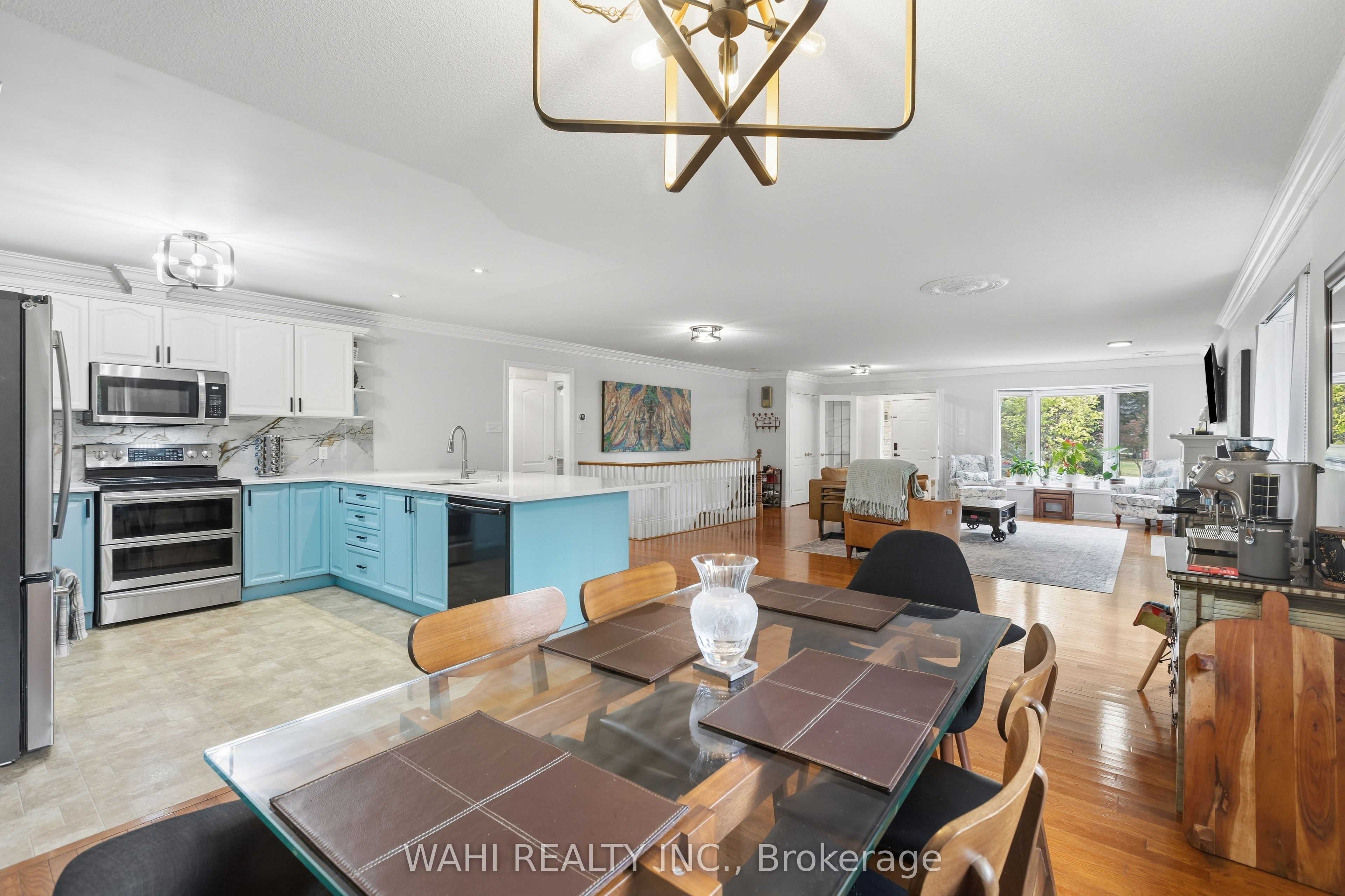 982 Glen View Avenue Property Photo 7