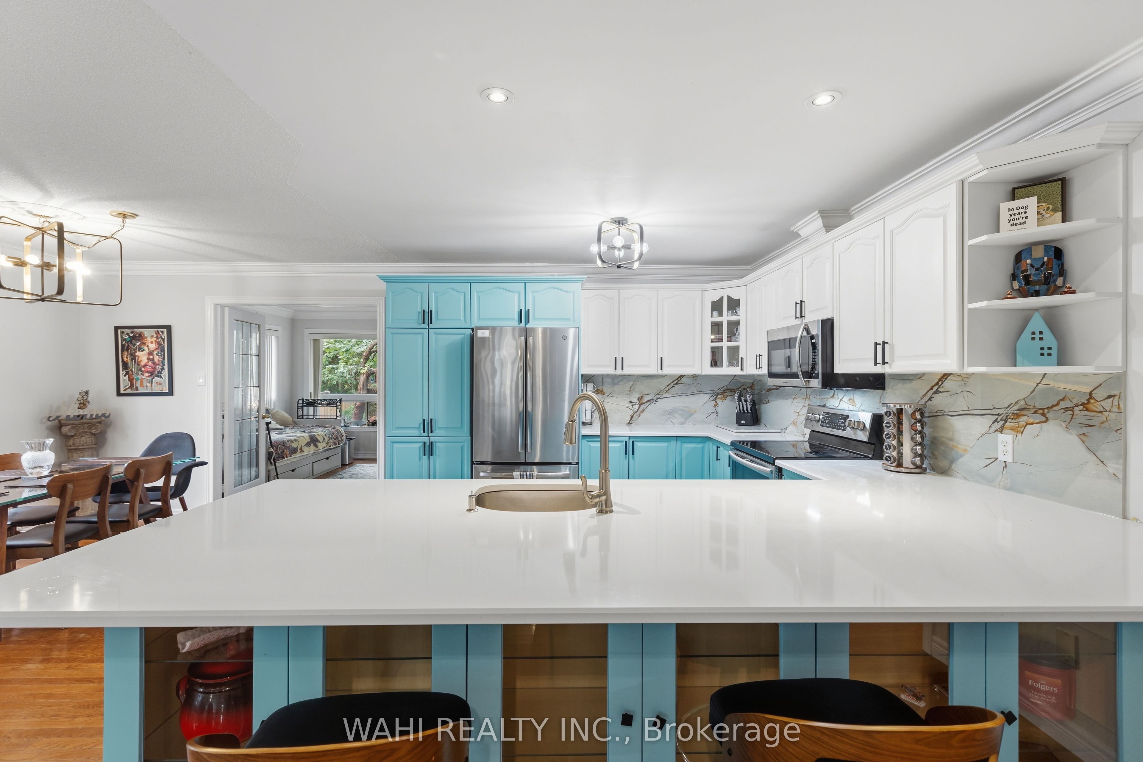 982 Glen View Avenue Property Photo 10