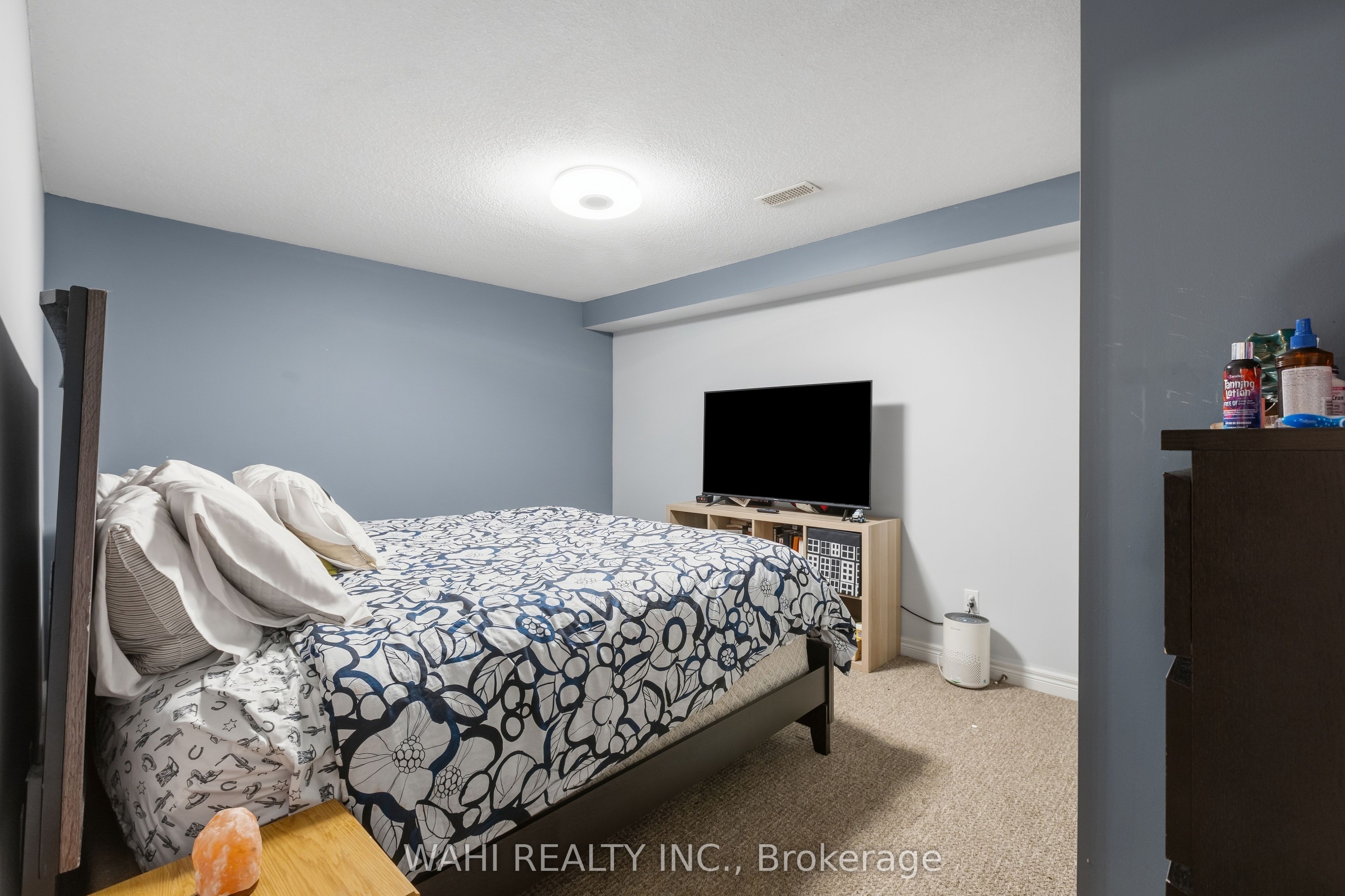 982 Glen View Avenue Property Photo 21
