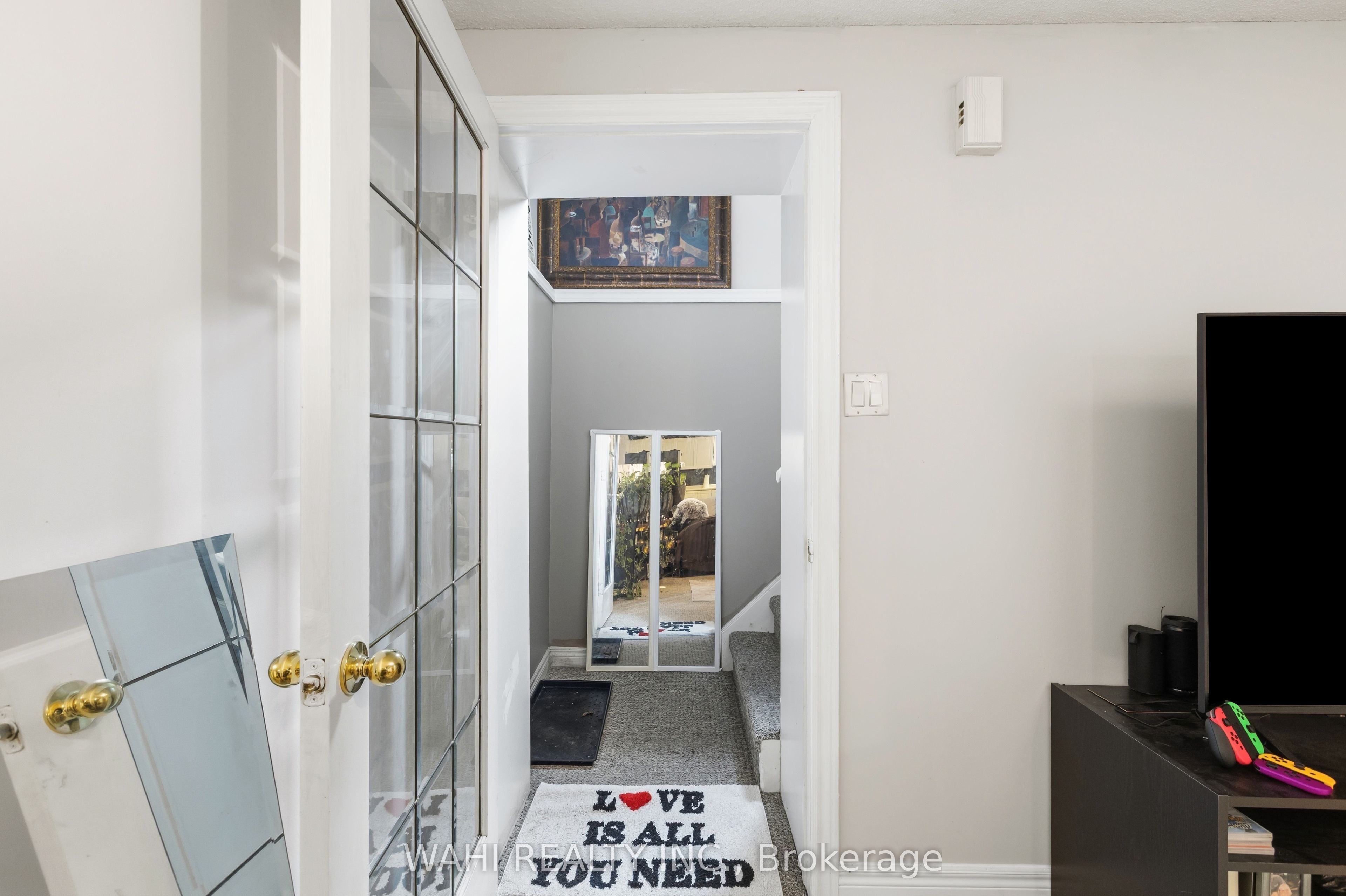 982 Glen View Avenue Property Photo 25