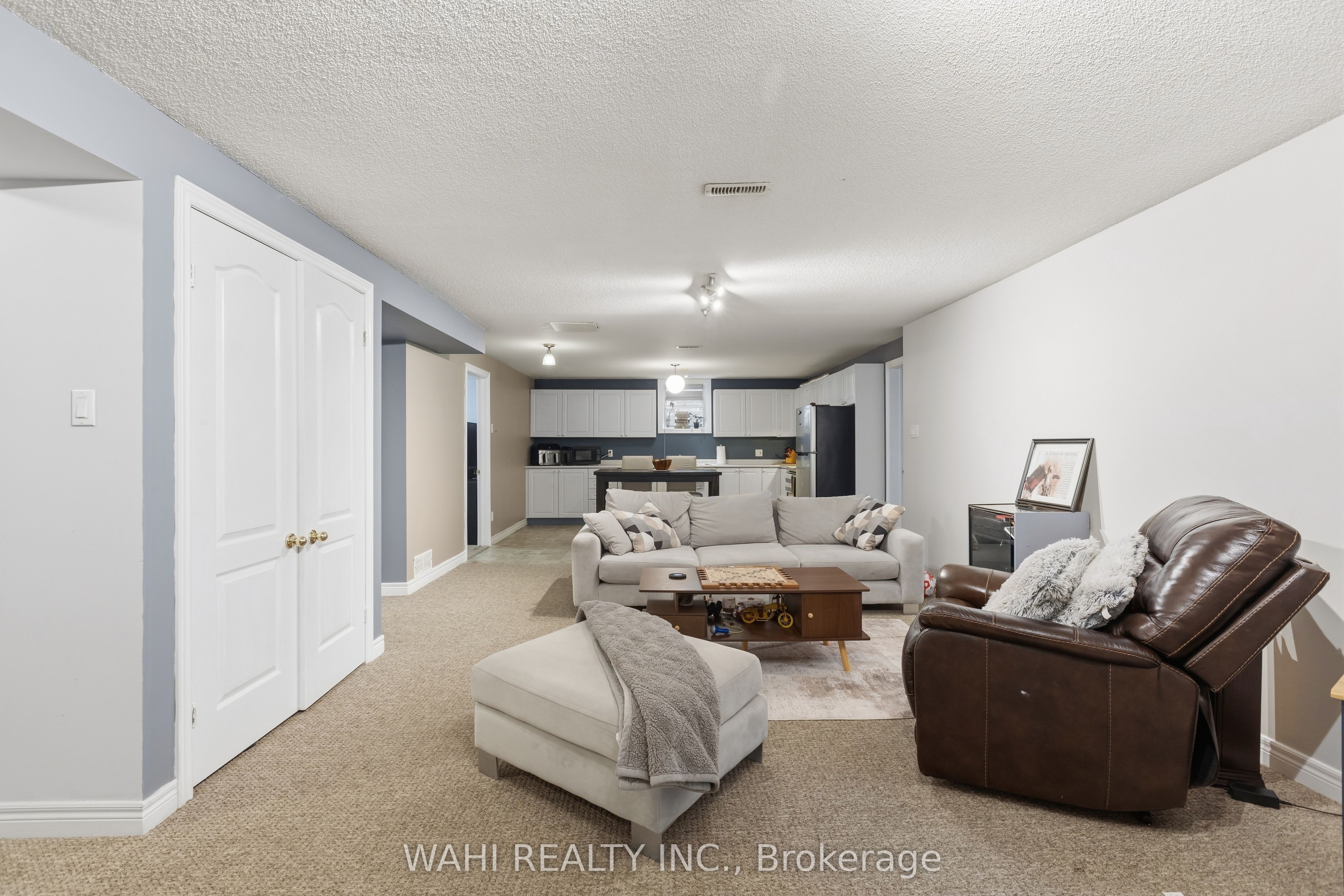 982 Glen View Avenue Property Photo 26