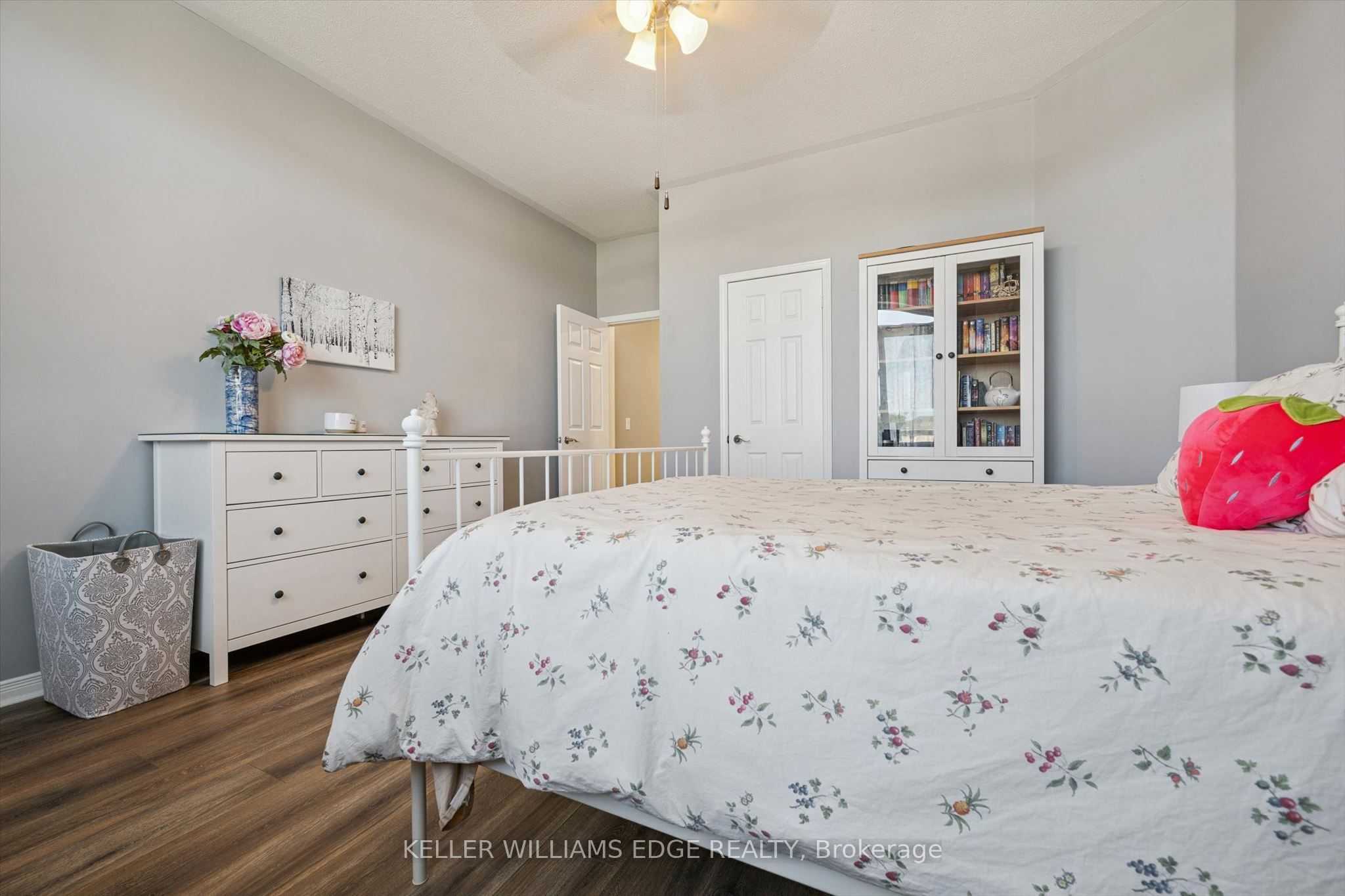 97 Meadowlark Drive N Property Photo 30