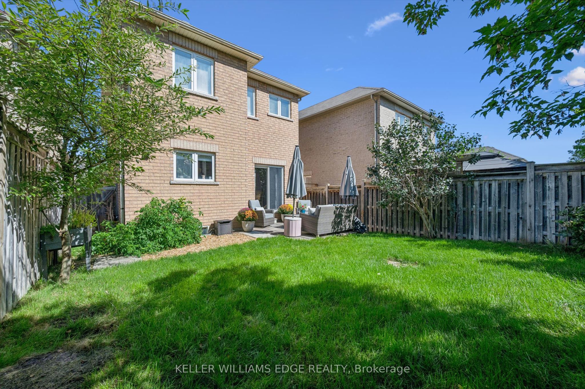 97 Meadowlark Drive N Property Photo 39