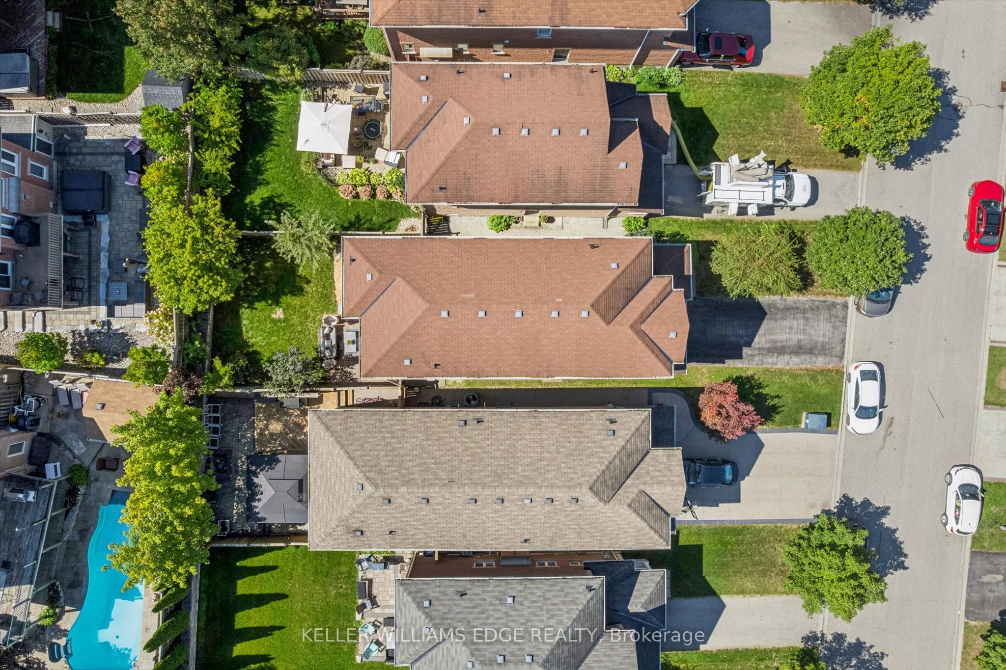 97 Meadowlark Drive N Property Photo 43
