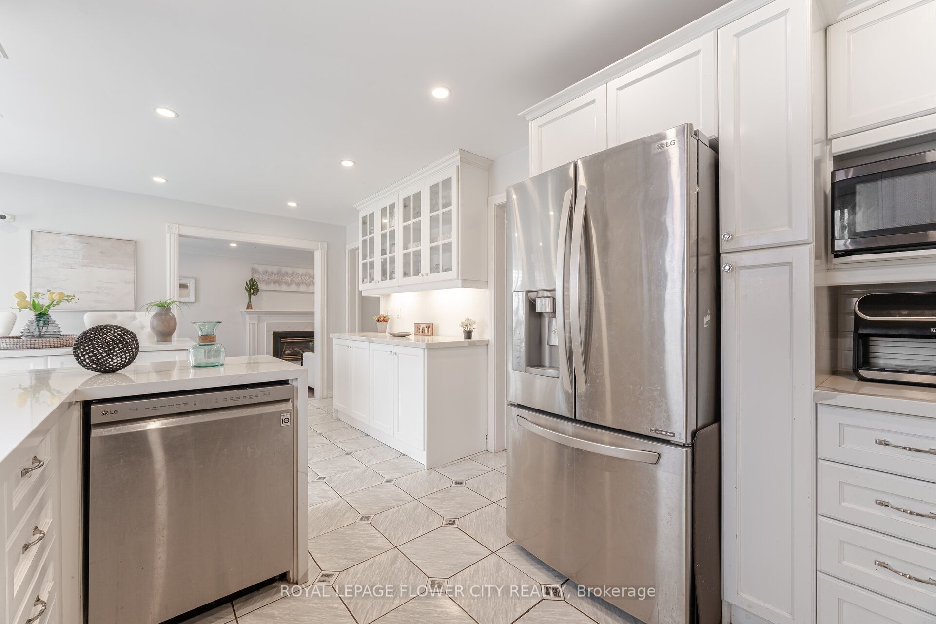 47 Burgby Avenue Property Photo 9