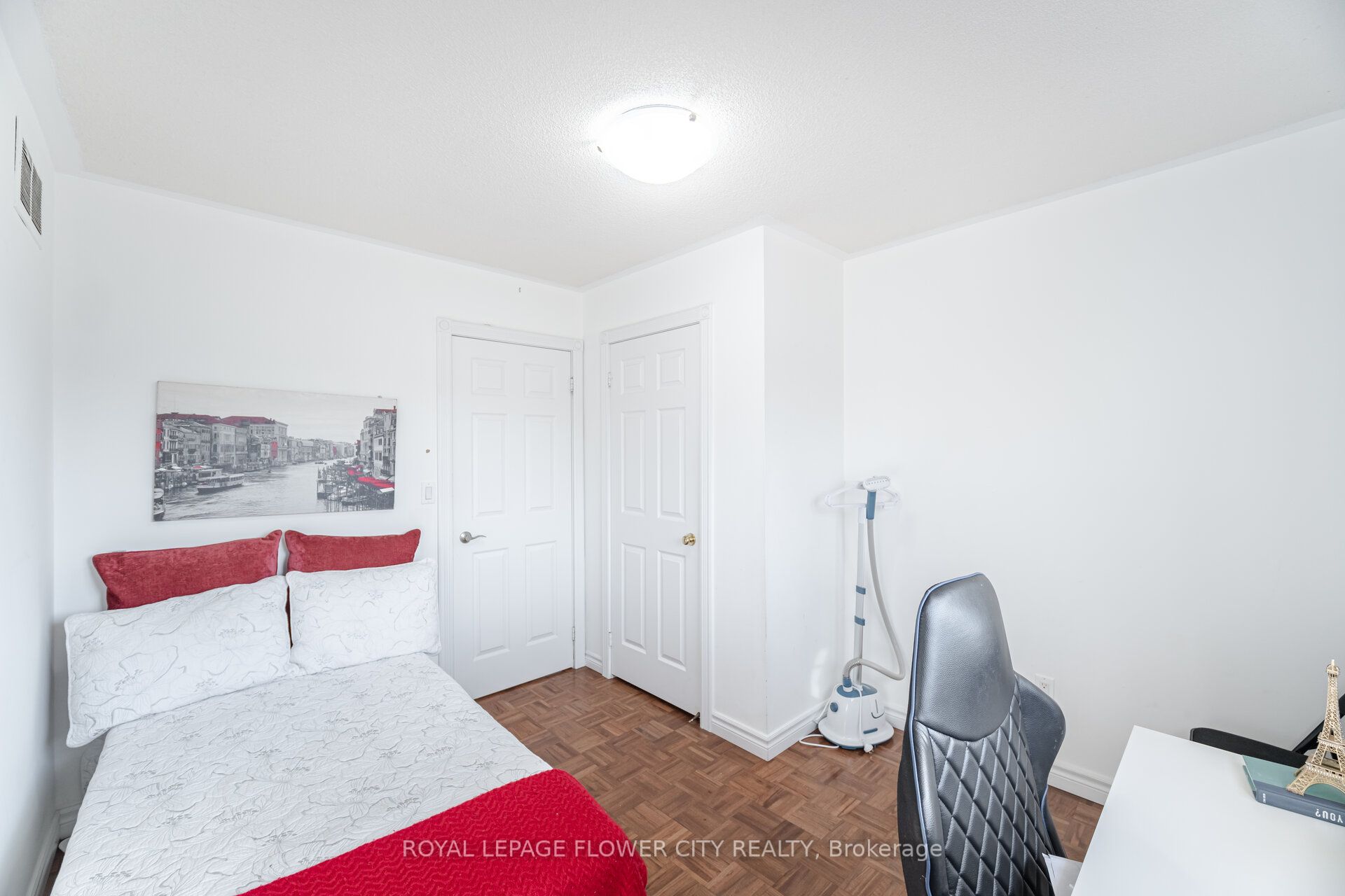 47 Burgby Avenue Property Photo 39