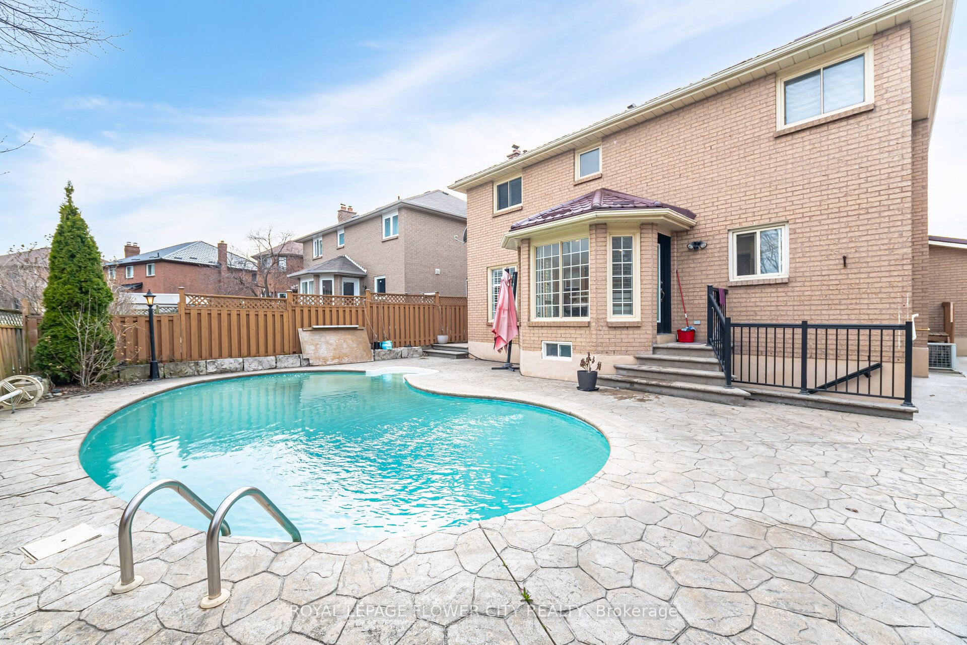 47 Burgby Avenue Property Photo 48