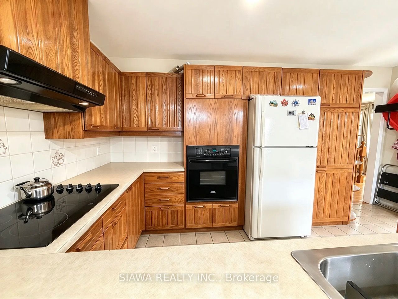 6789 Shelter Bay Road Property Photo 10