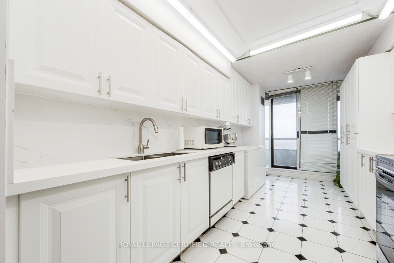 22 Hanover Road 2107 Property Photo 18
