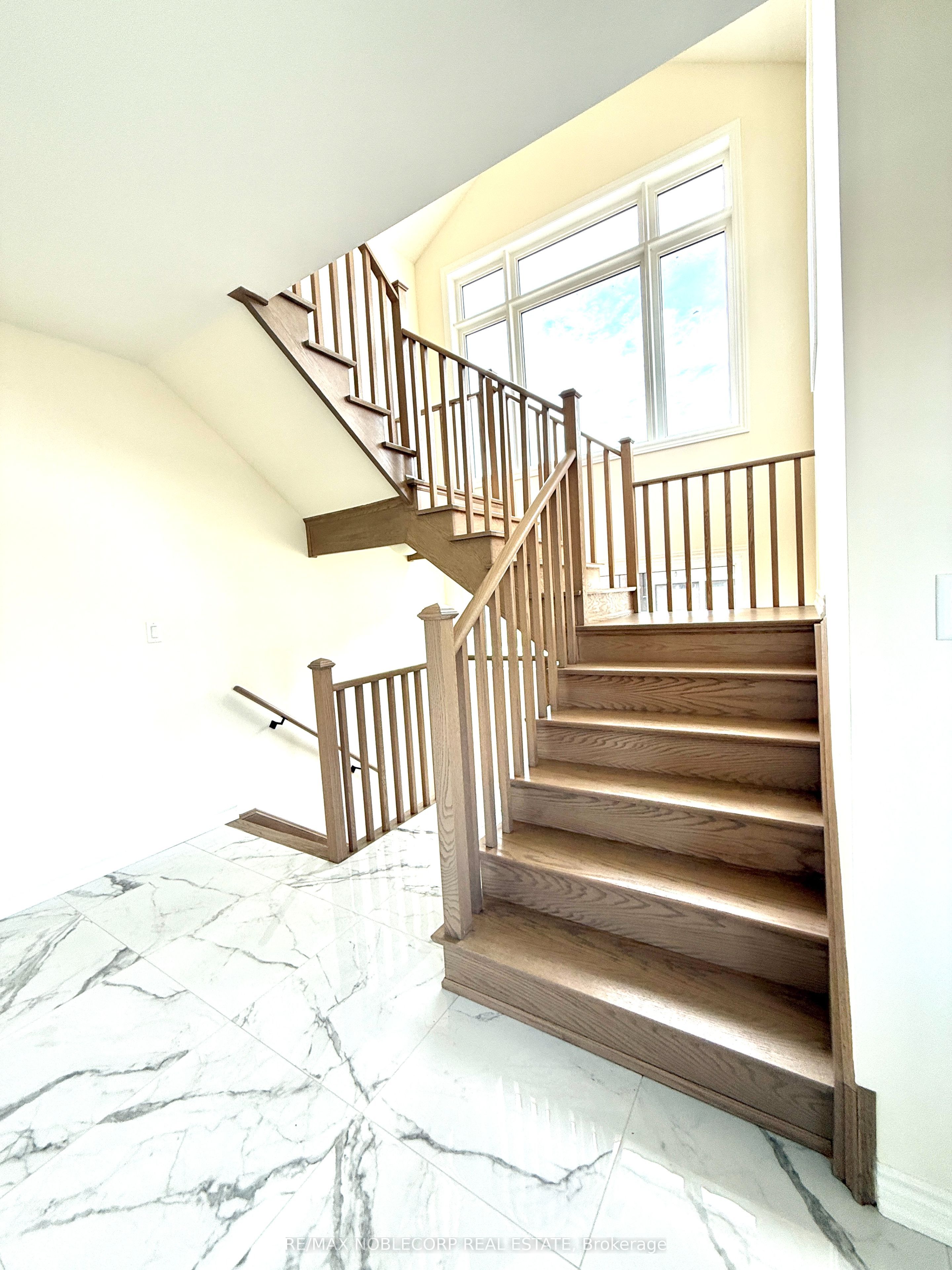 45 Arnold Circle Property Photo 4