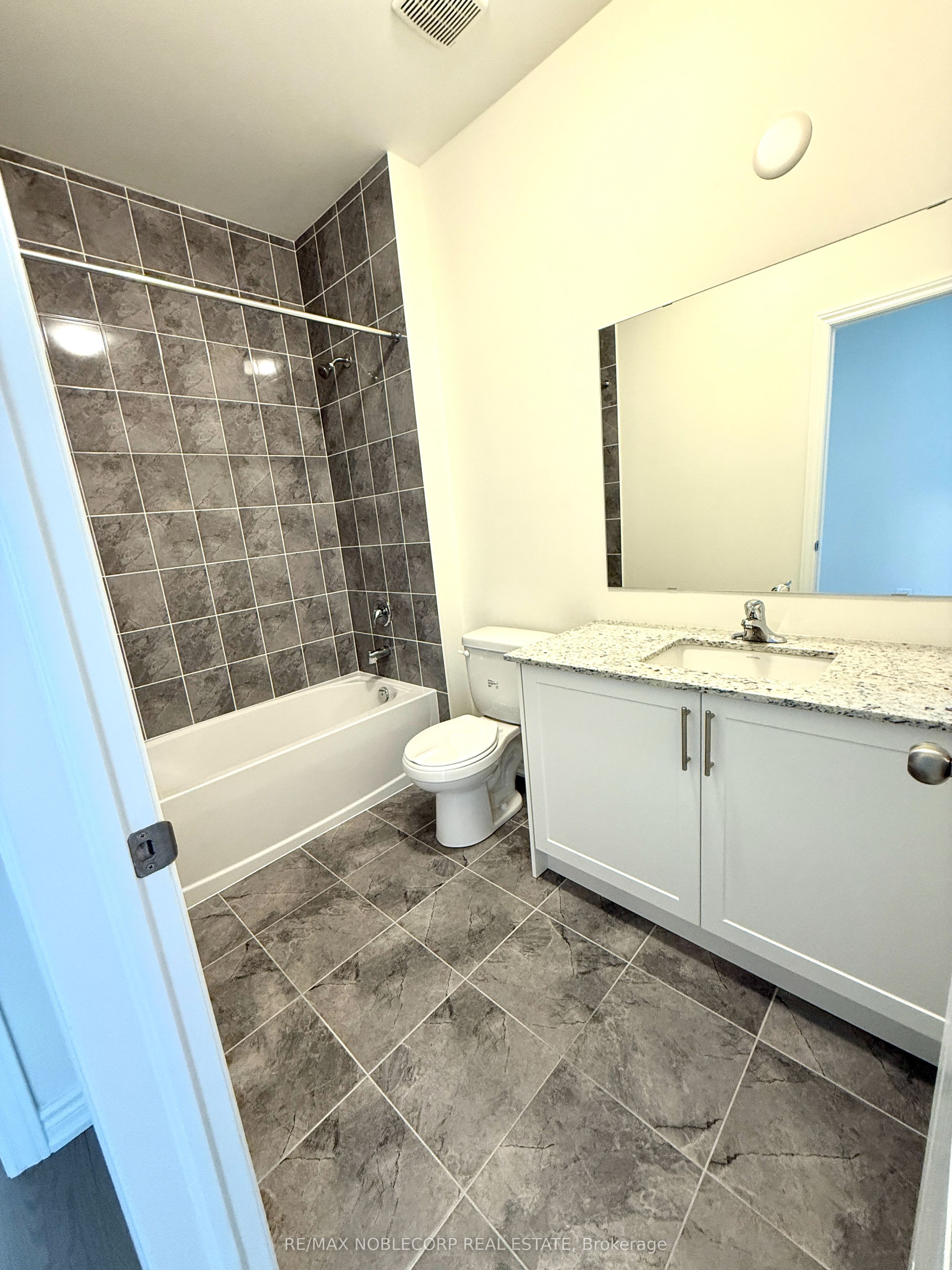 45 Arnold Circle Property Photo 17