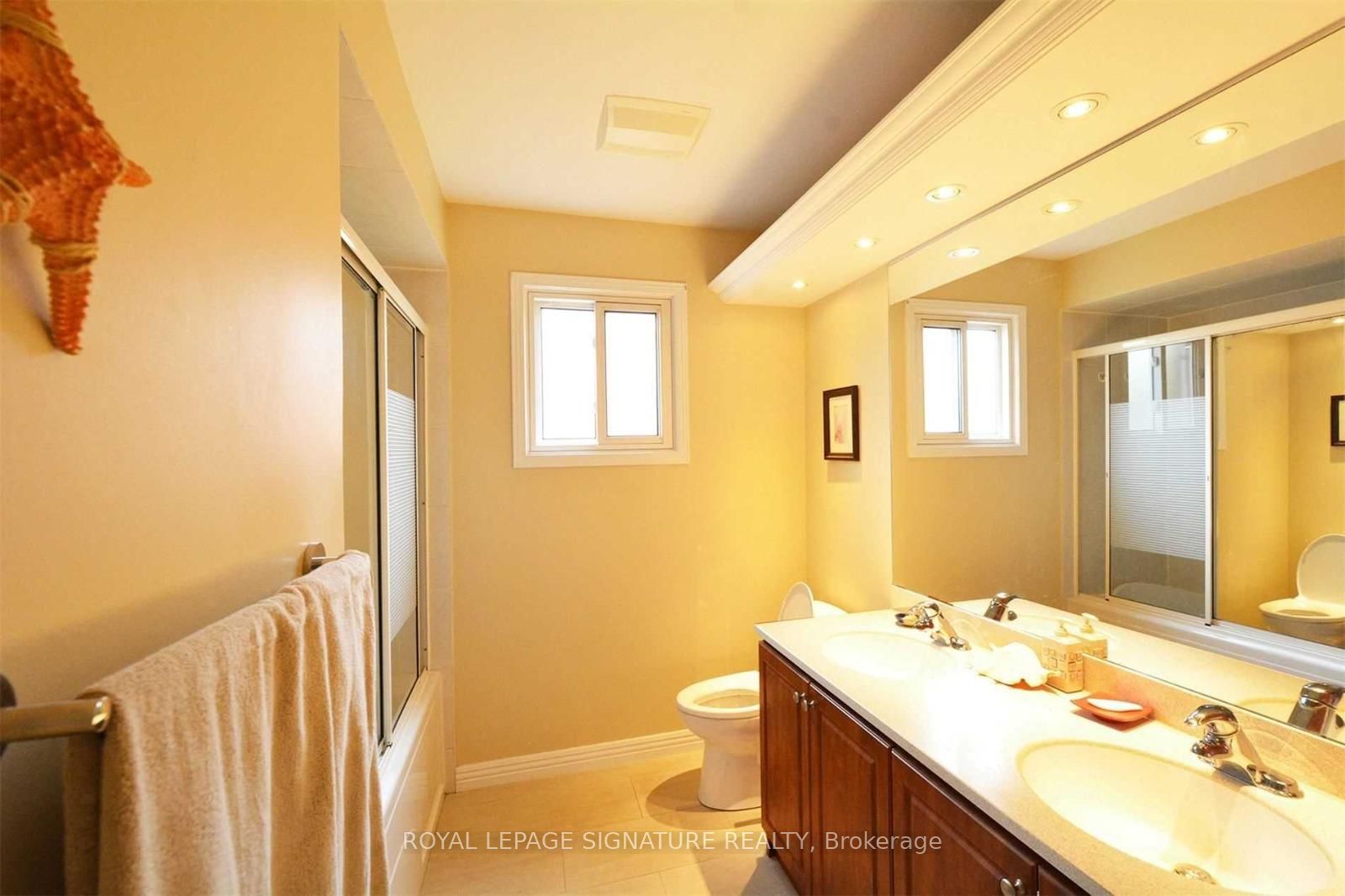 1380 Windrush Drive Property Photo 24