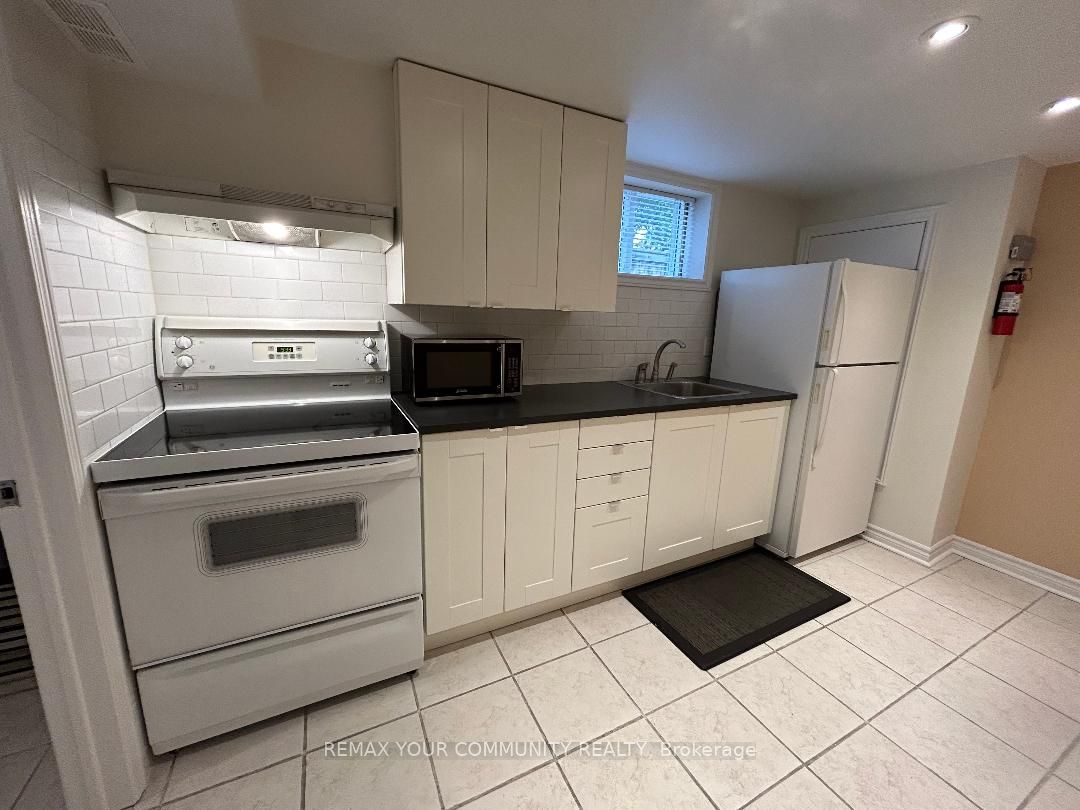 49 Lockerbie Avenue Basement Property Photo 7