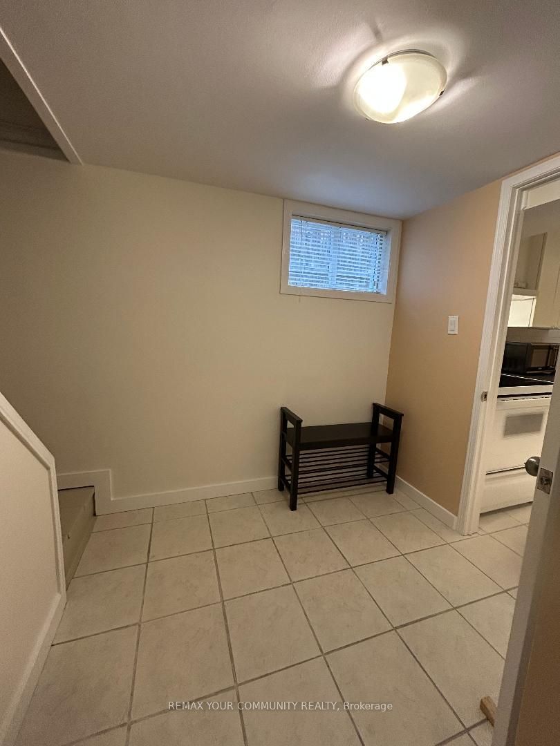 49 Lockerbie Avenue Basement Property Photo 10