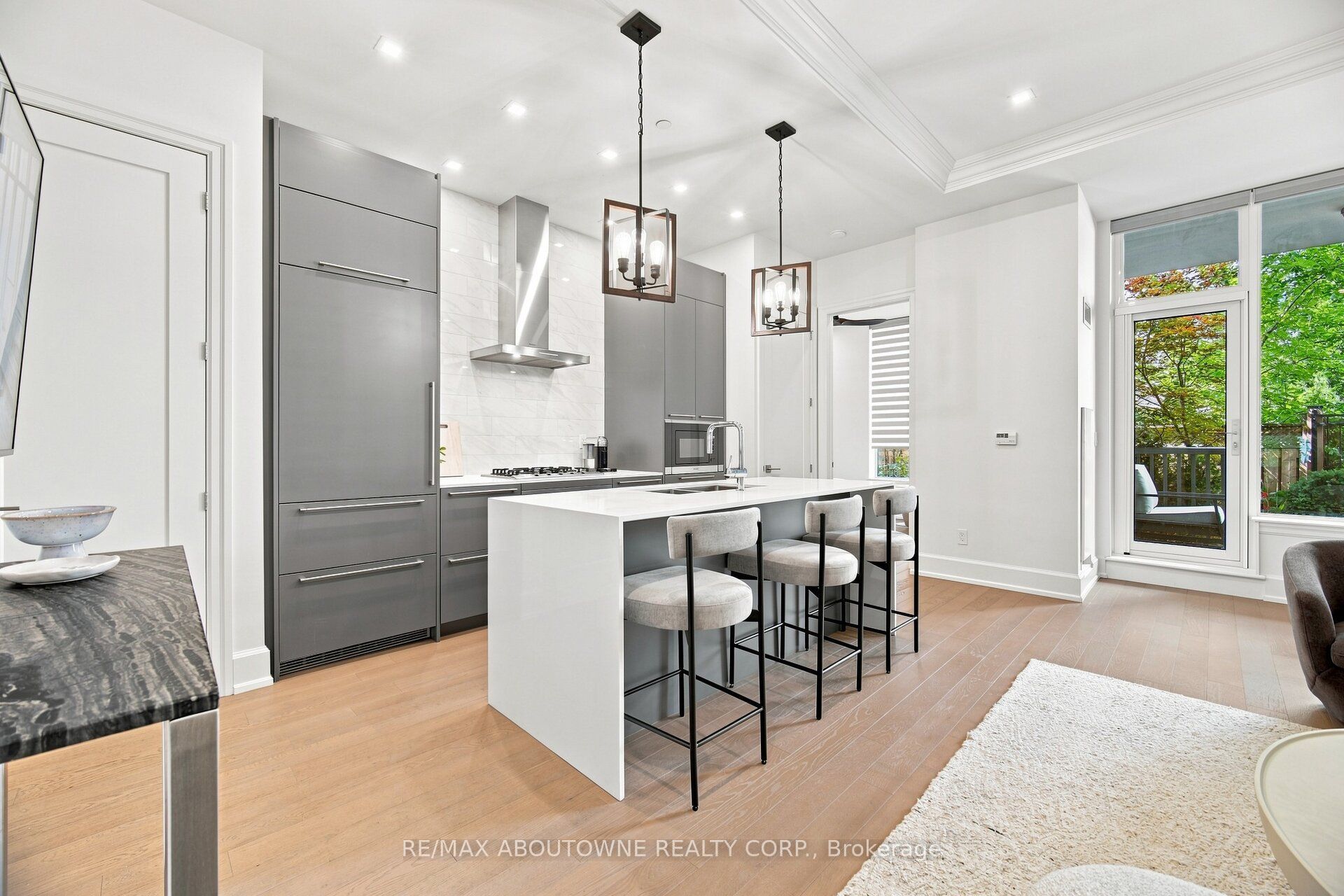 1441 Elgin Street 106 Property Photo 11