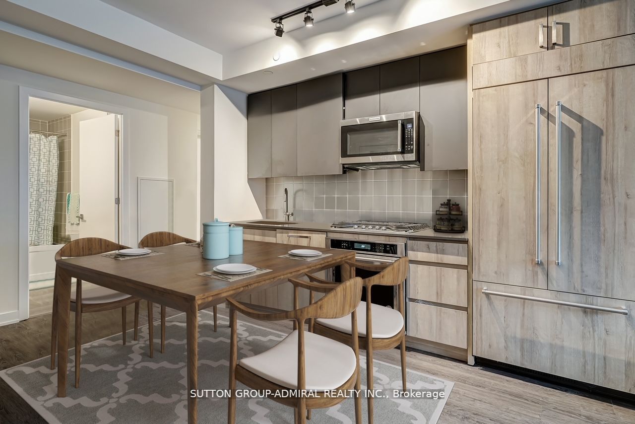 430 Roncesvalles Avenue 207 Property Photo 7