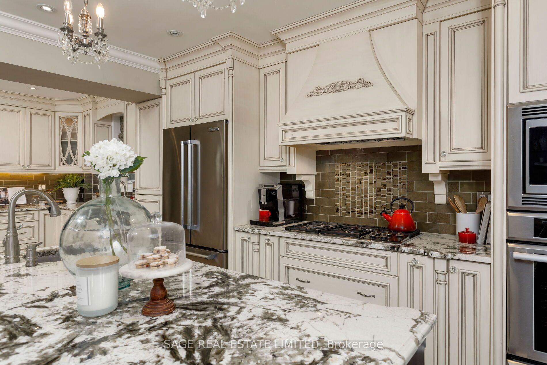 124 Brentwood Road N Property Photo 12