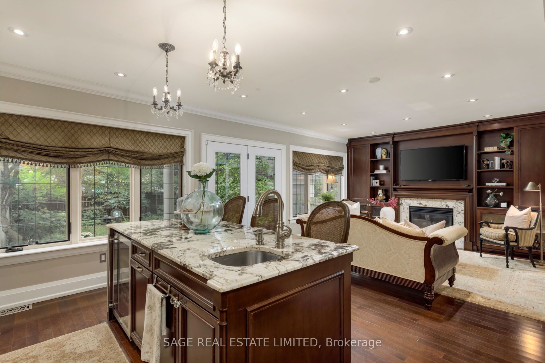 124 Brentwood Road N Property Photo 13