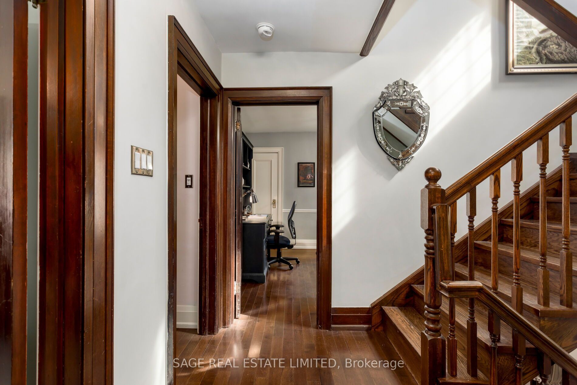 124 Brentwood Road N Property Photo 21