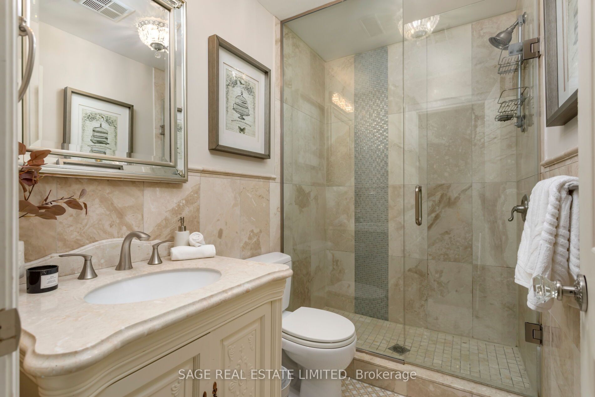 124 Brentwood Road N Property Photo 25