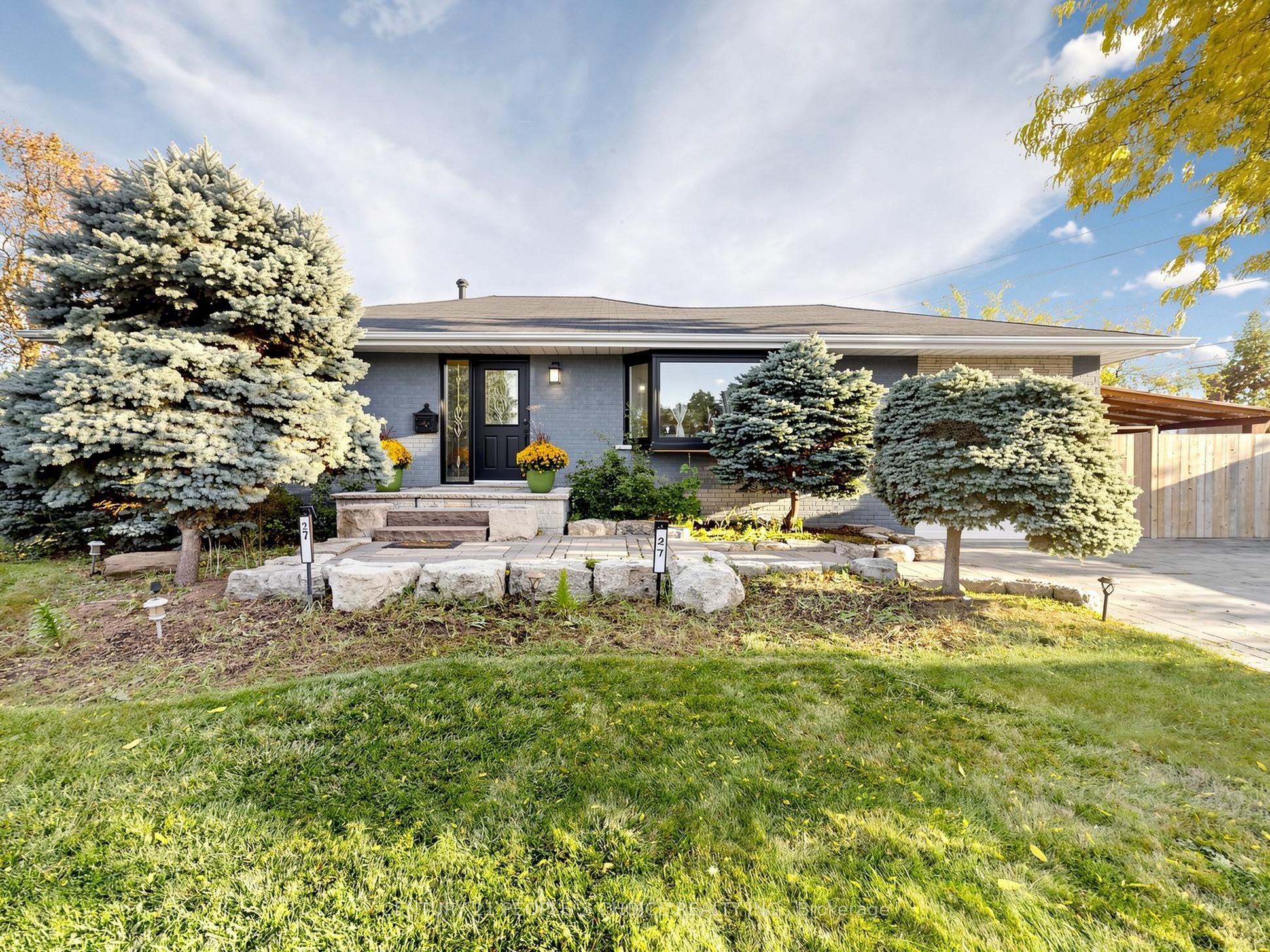 27 Matlock Avenue