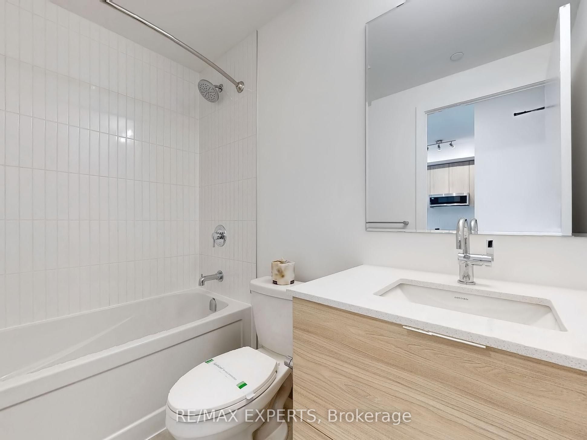 2501 Saw Whet Boulevard E 319 Property Photo 13