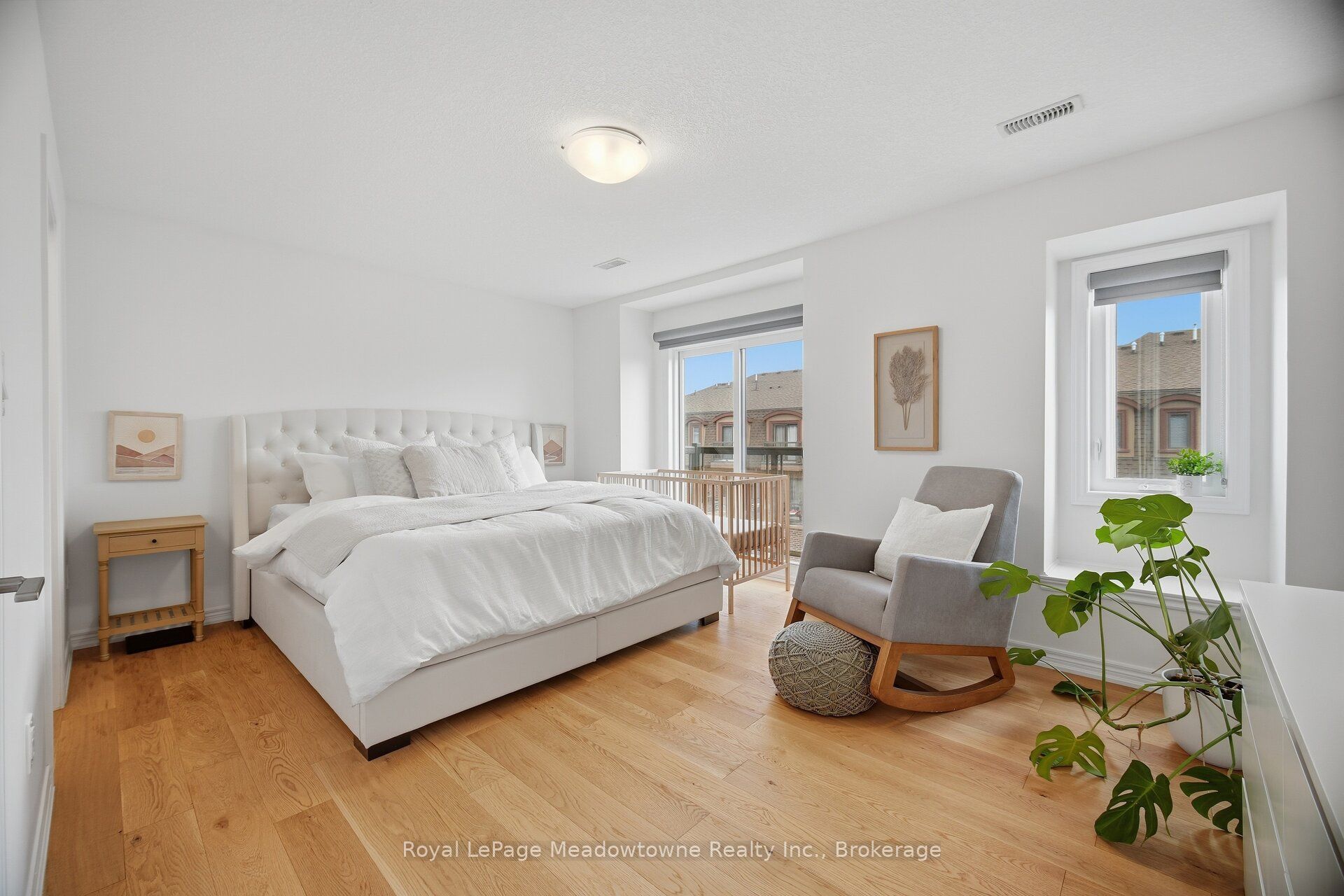445 Ontario Street S 55 Property Photo 26