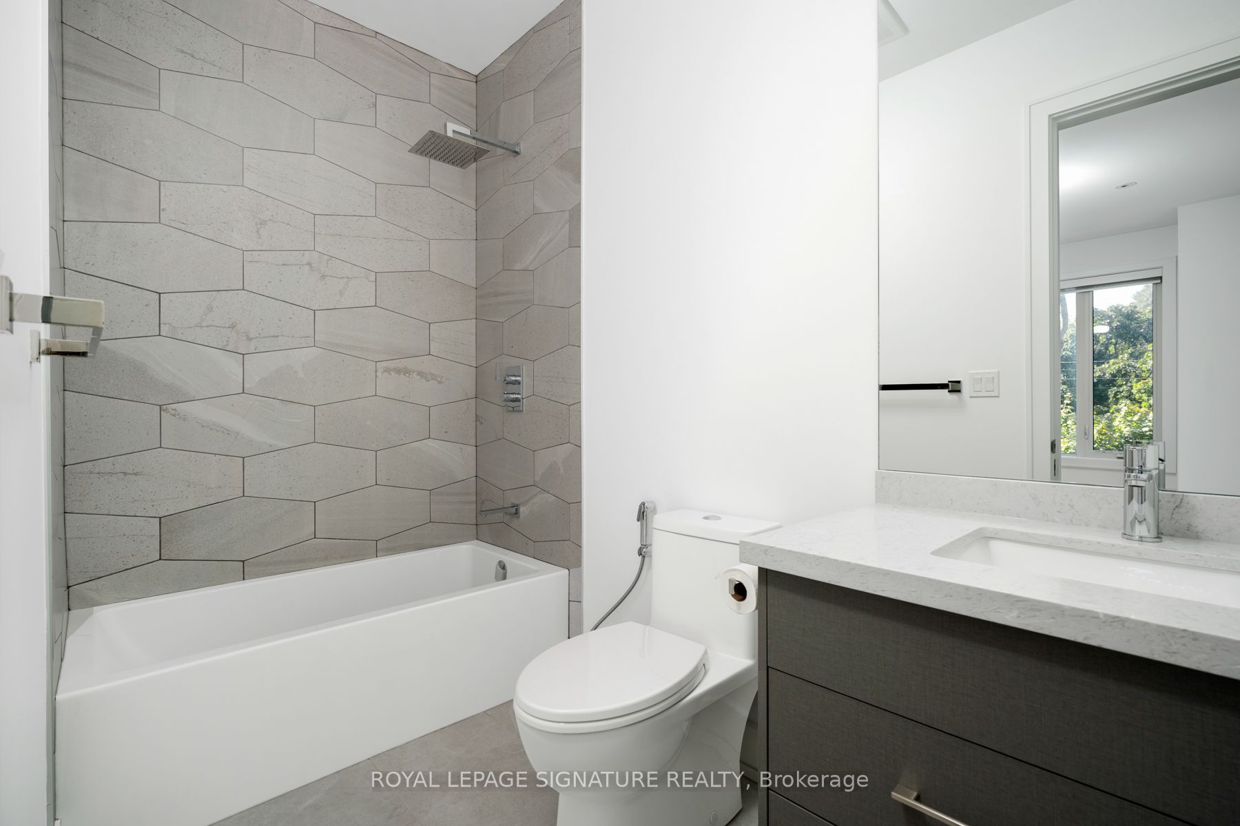 34 Edgecroft Road Property Photo 39