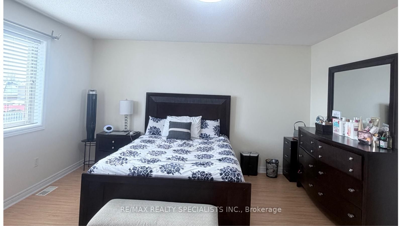 14 Viceroy Crescent Property Photo 8