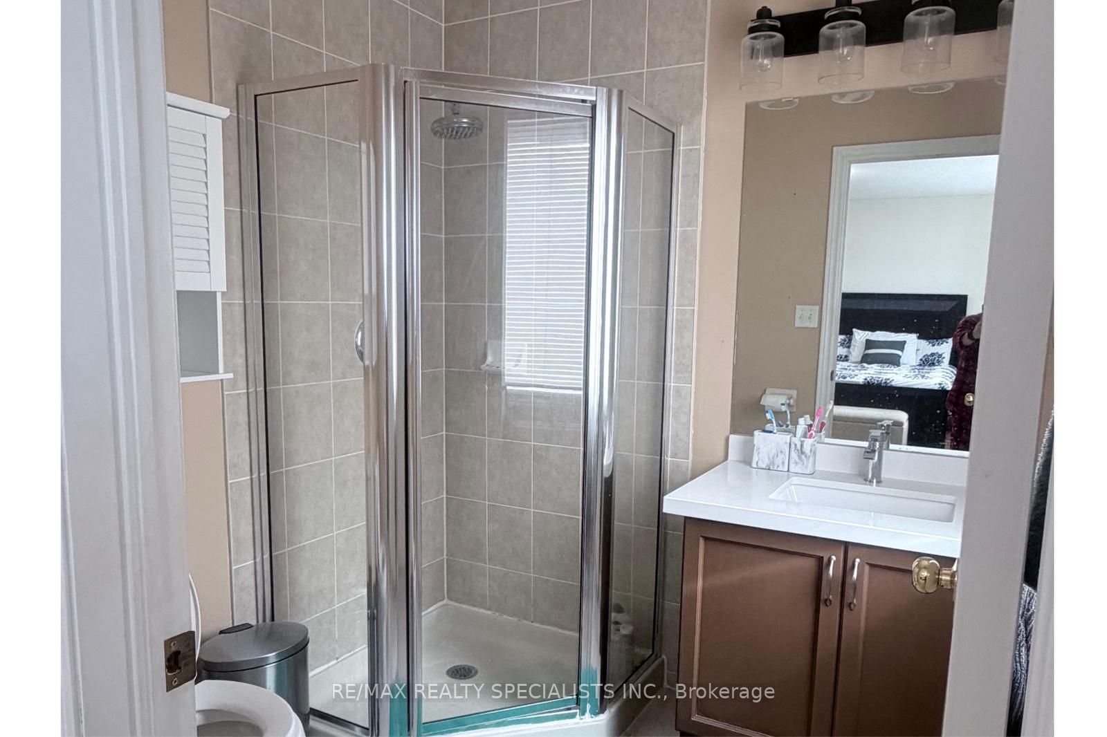 14 Viceroy Crescent Property Photo 9