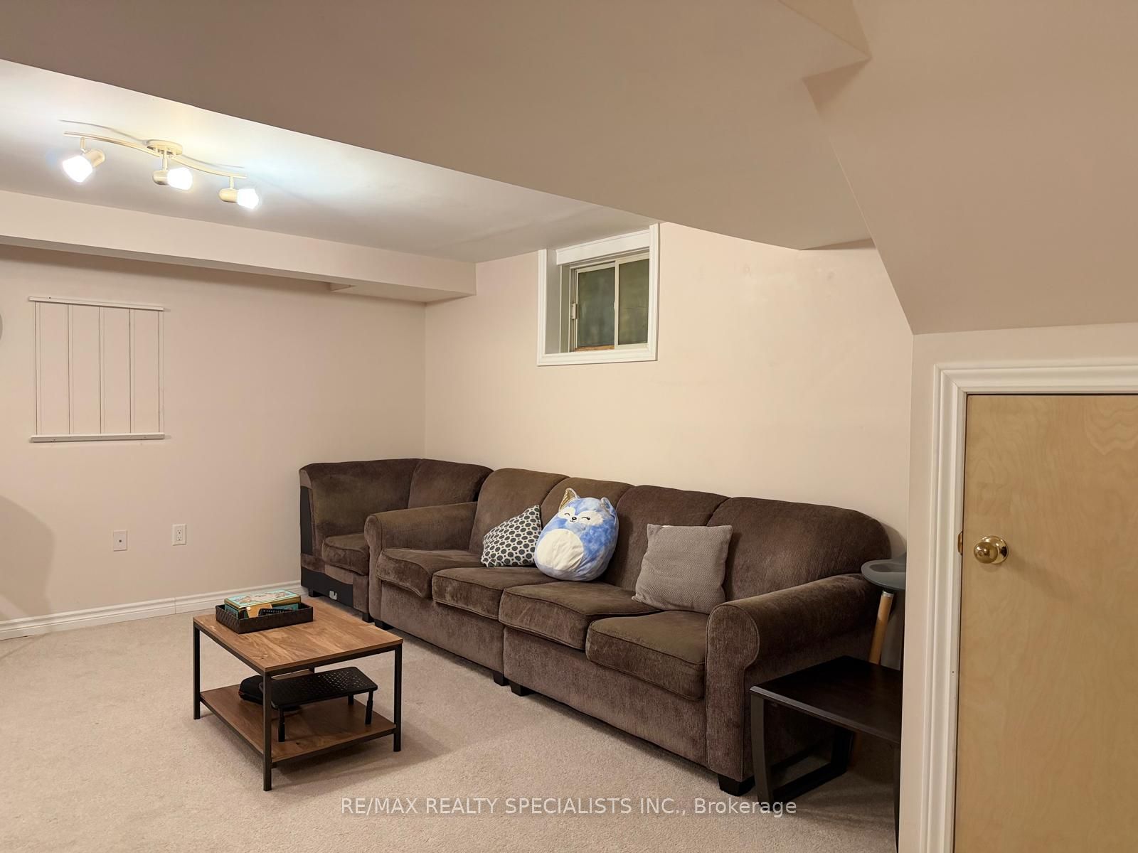 14 Viceroy Crescent Property Photo 15
