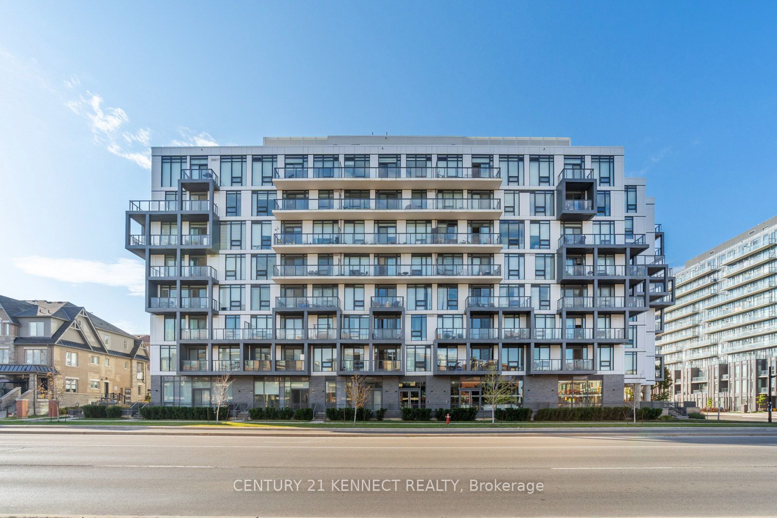 180 Veterans Drive 101 Property Photo 2