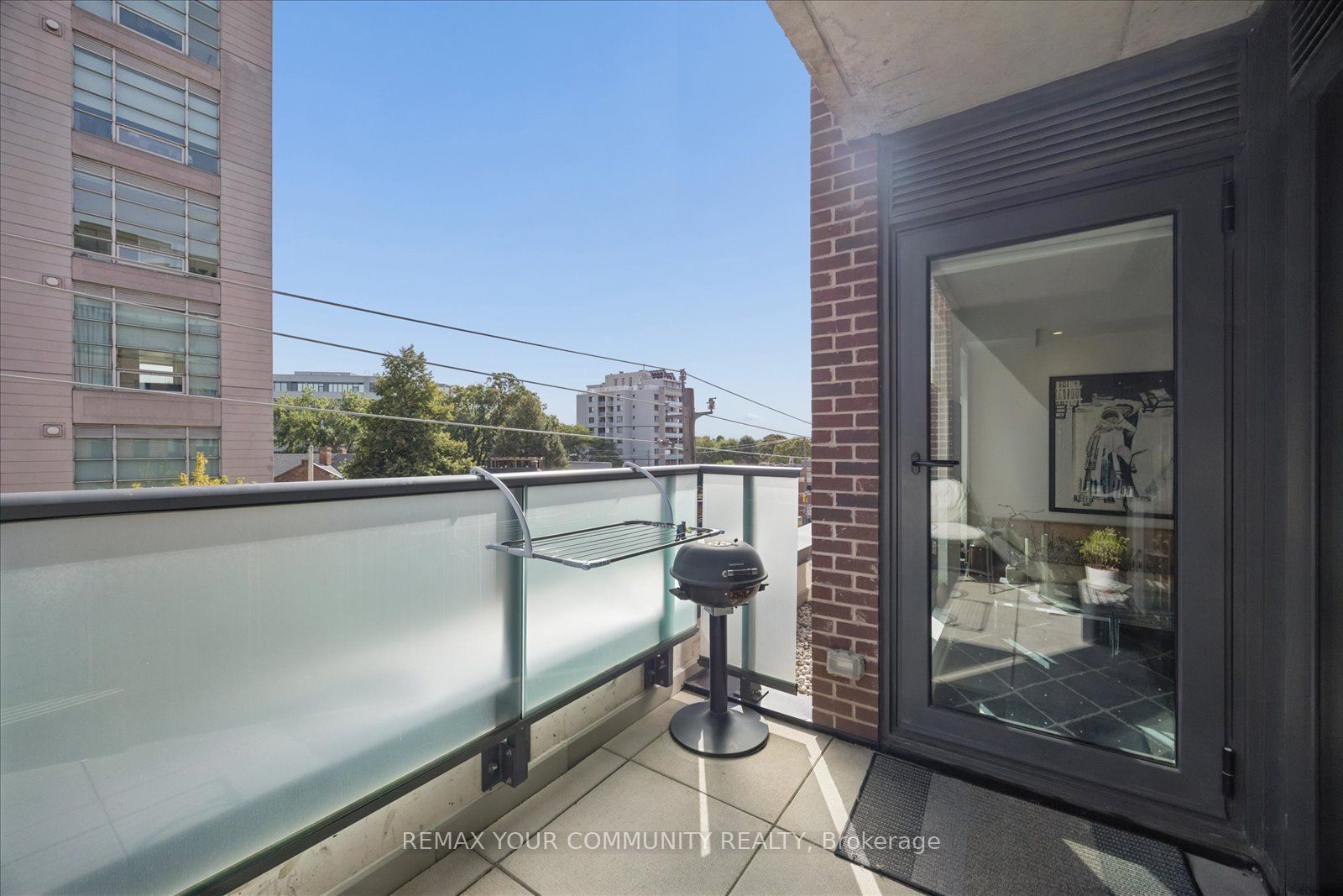 430 Roncesvalles Avenue 404 Property Photo 17