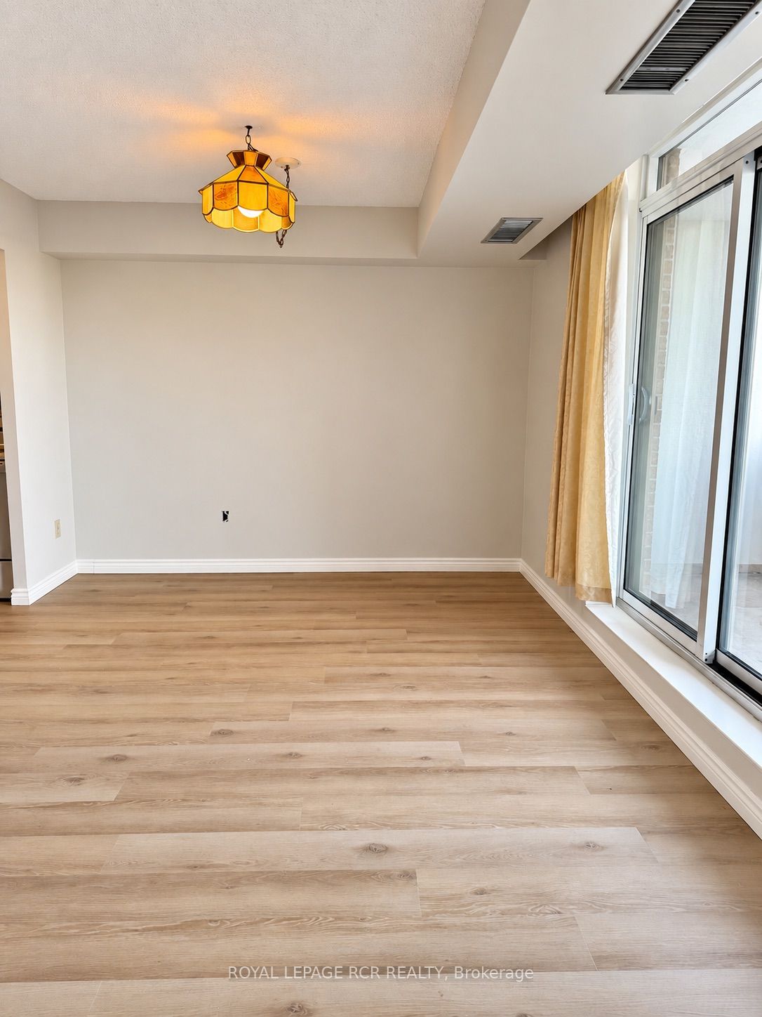 8 Fead Street 300 Property Photo 10